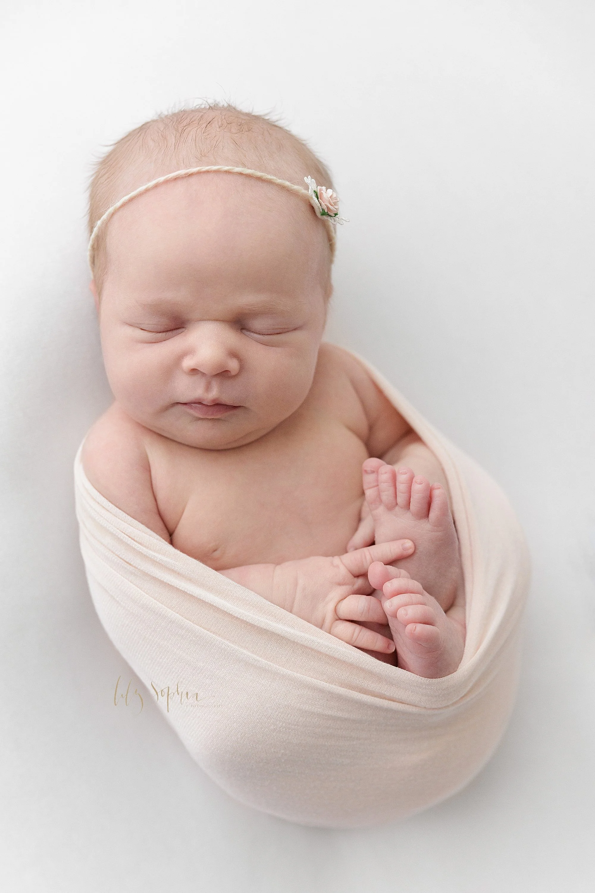intown-atlanta-morningside-decatur-brookhaven-buckhead-natural-light-studio-family-portraits-newborn-baby-girl-photoshoot_0192.jpg