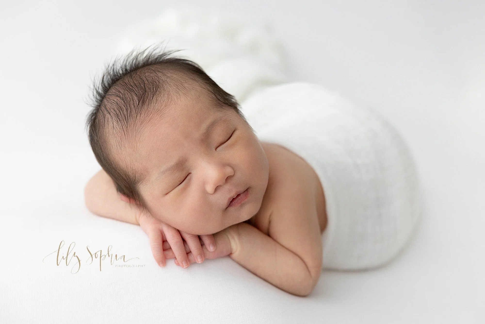 intown-atlanta-morningside-decatur-brookhaven-buckhead-natural-light-studio-family-portraits-newborn-baby-boy-photoshoot_0253.jpg