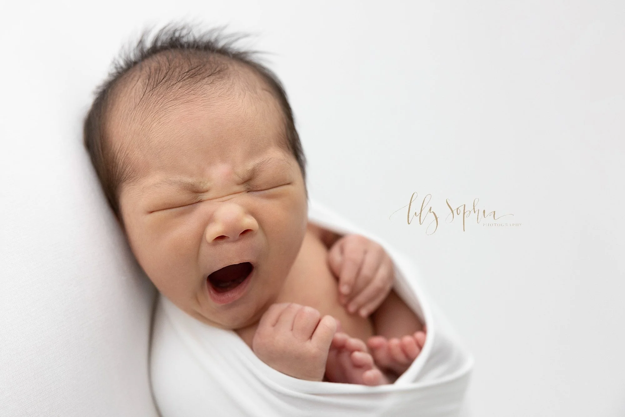 intown-atlanta-morningside-decatur-brookhaven-buckhead-natural-light-studio-family-portraits-newborn-baby-boy-photoshoot_0255.jpg