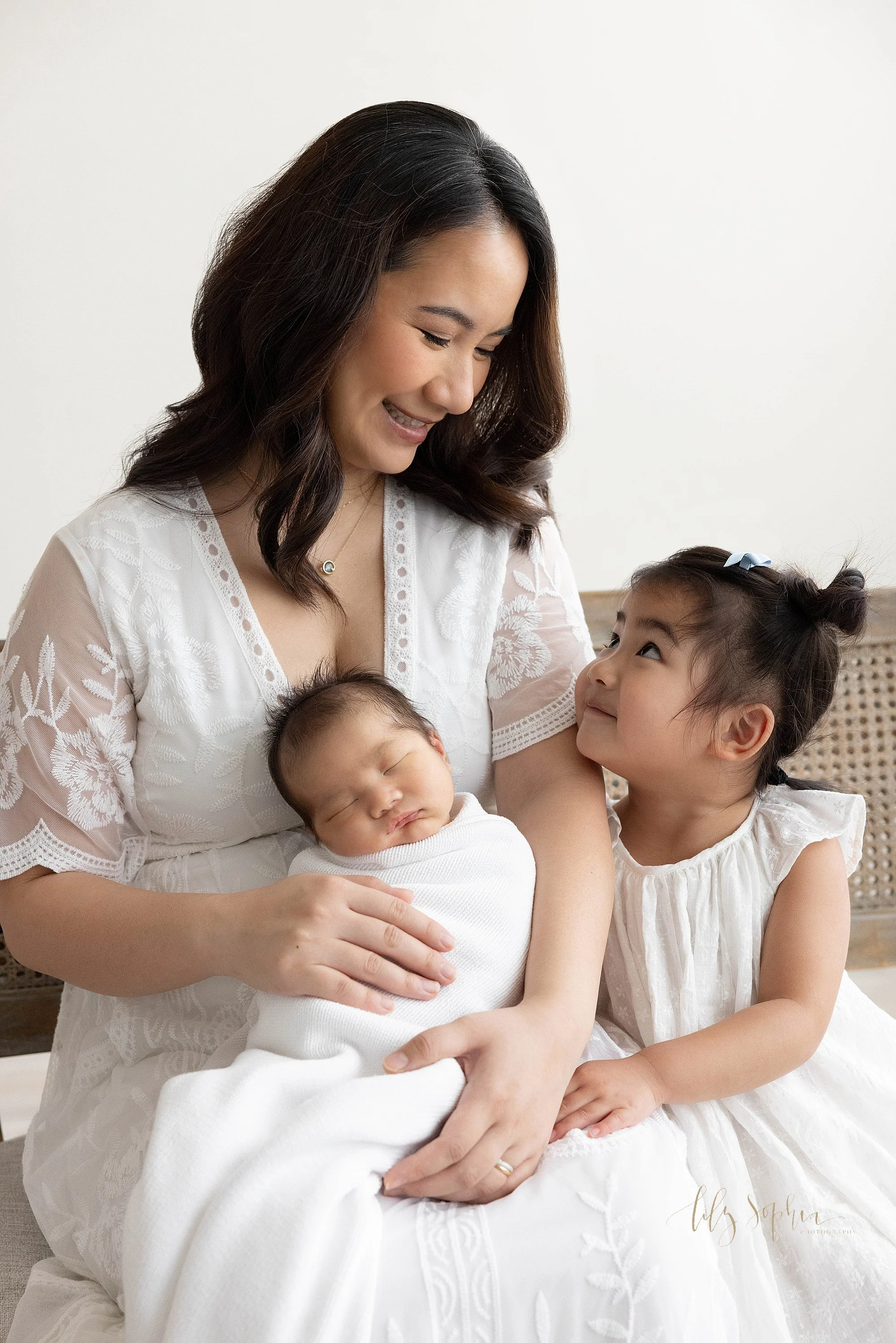 intown-atlanta-morningside-decatur-brookhaven-buckhead-natural-light-studio-family-portraits-newborn-baby-boy-photoshoot_0271.jpg