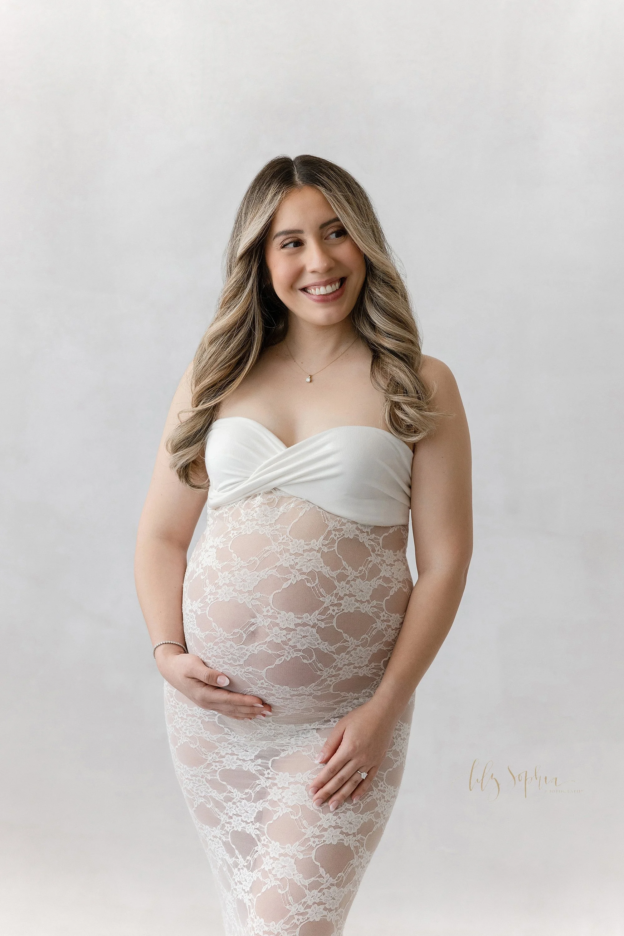 intown-atlanta-morningside-decatur-brookhaven-buckhead-natural-light-studio-maternity-portraits-couples-pregnancy-photoshoot-classic-timeless_0328.jpg