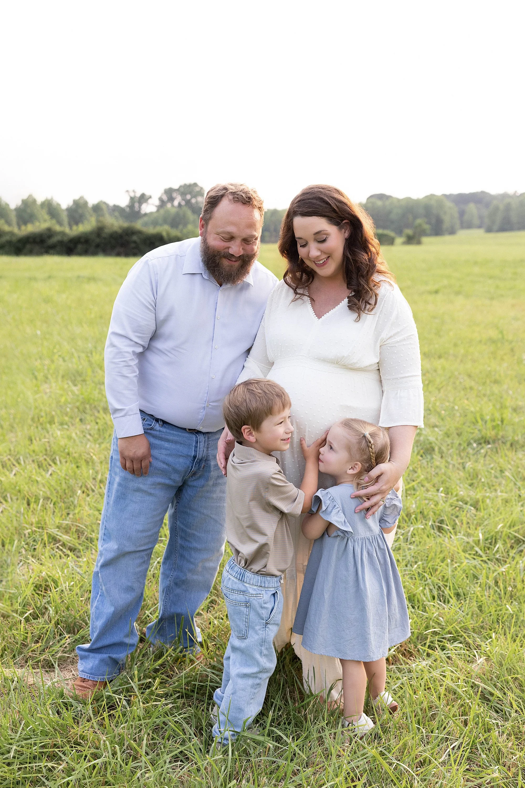 intown-atlanta-morningside-decatur-brookhaven-buckhead-natural-light-outdoor-maternity-portraits-family-pregnancy-photoshoot-sunset-field_0346.jpg