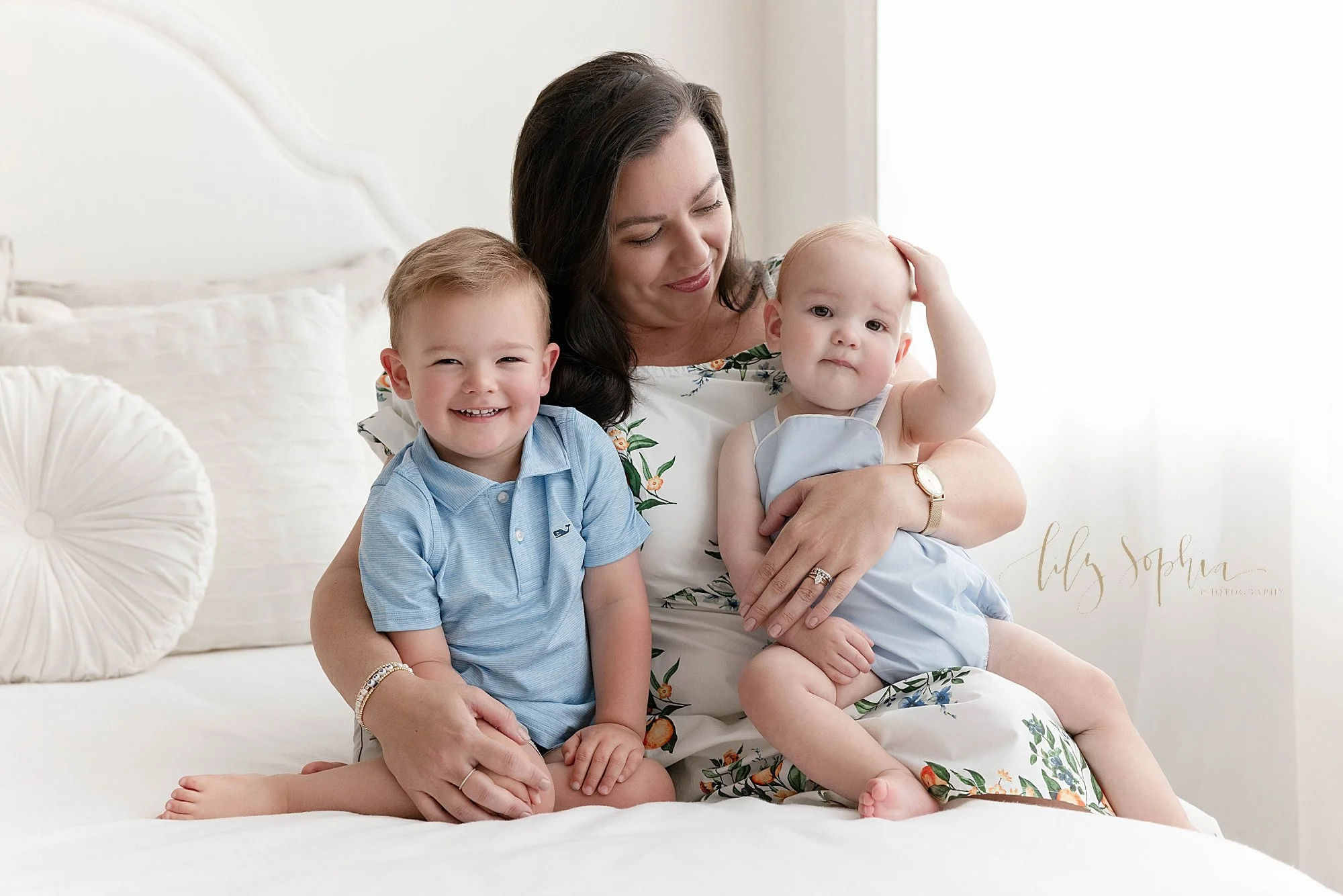 intown-atlanta-morningside-decatur-brookhaven-buckhead-natural-light-studio-portraits-family-baby-boy-first-birthday-milestone-cake-smash-photoshoot_0390.jpg