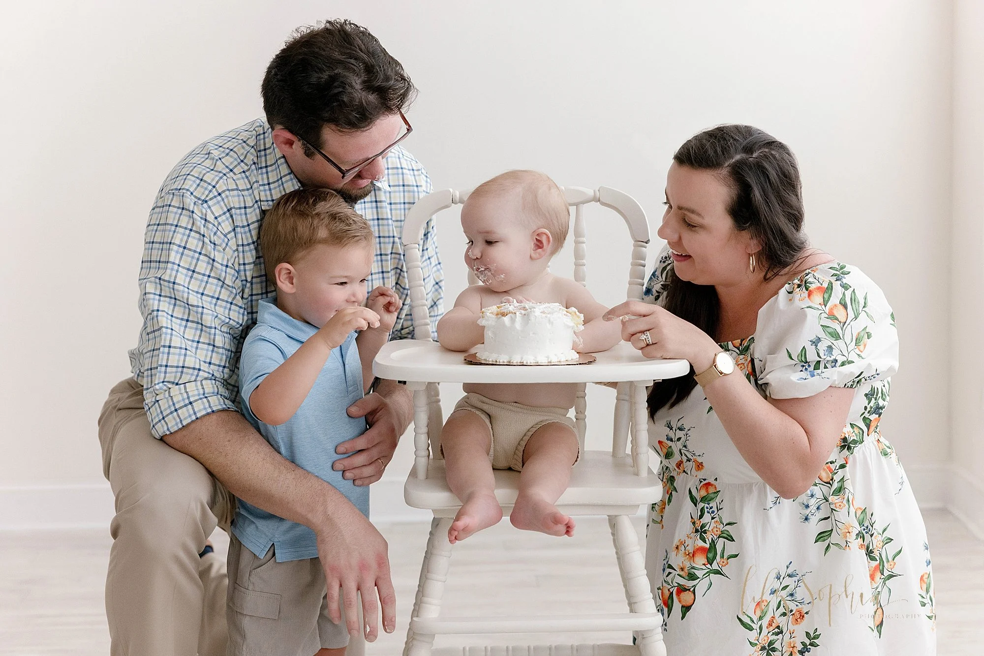 intown-atlanta-morningside-decatur-brookhaven-buckhead-natural-light-studio-portraits-family-baby-boy-first-birthday-milestone-cake-smash-photoshoot_0402.jpg