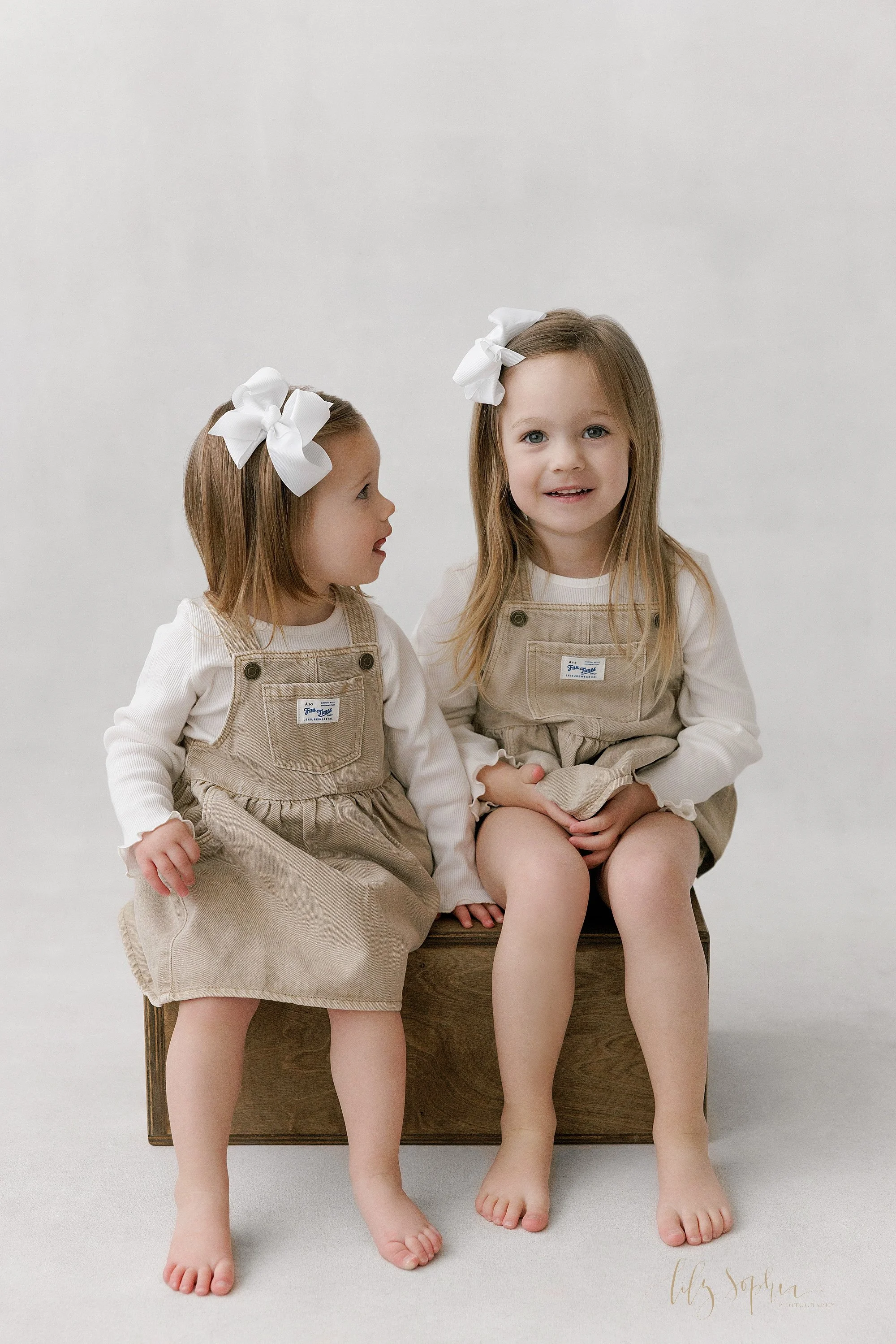 intown-atlanta-morningside-decatur-brookhaven-buckhead-natural-light-studio-portraits-family-photoshoot-toddlers_0415.jpg
