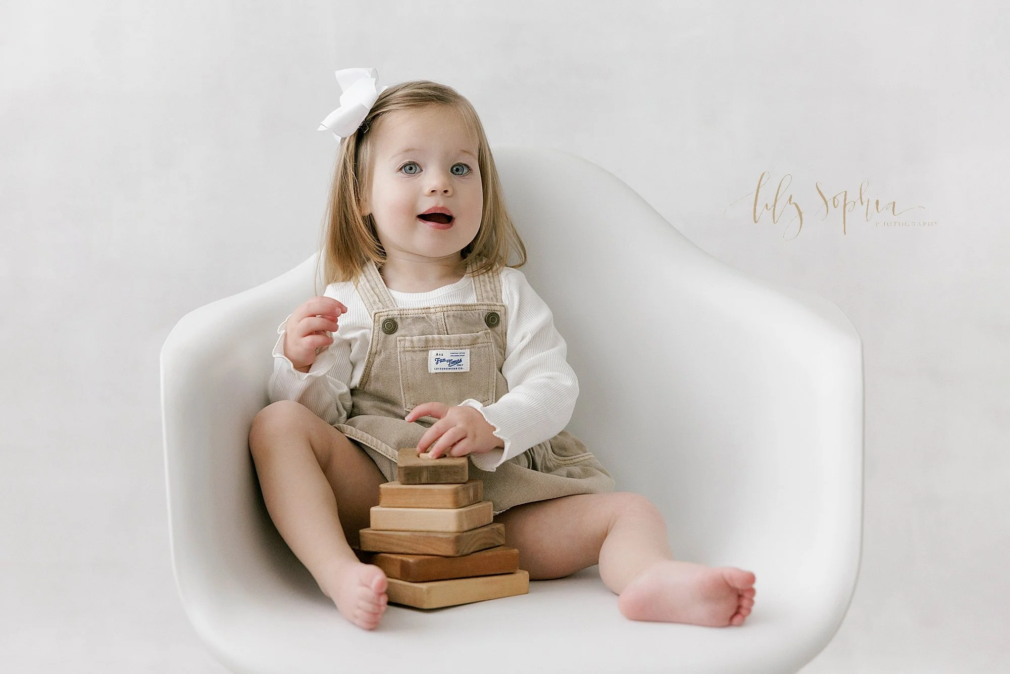 intown-atlanta-morningside-decatur-brookhaven-buckhead-natural-light-studio-portraits-family-photoshoot-toddlers_0423.jpg