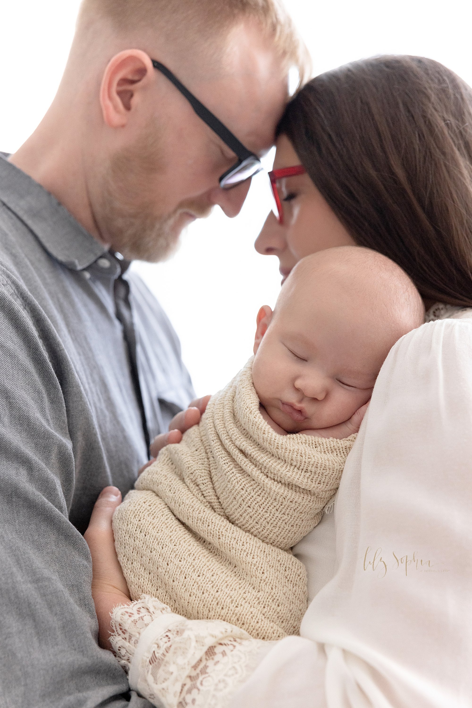 intown-atlanta-morningside-decatur-brookhaven-buckhead-natural-light-studio-newborn-portraits-baby-boy-family-photoshoot_0465.jpg