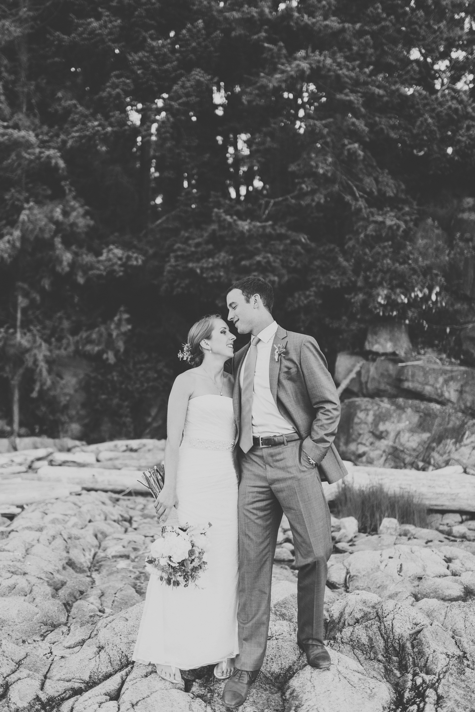 IMG_1708-SUNSHINE-COAST-BC-WEDDING-PHOTOGRAPHER-JENNIFER-PICARD-PHOTOGRAPHY-BW.jpg
