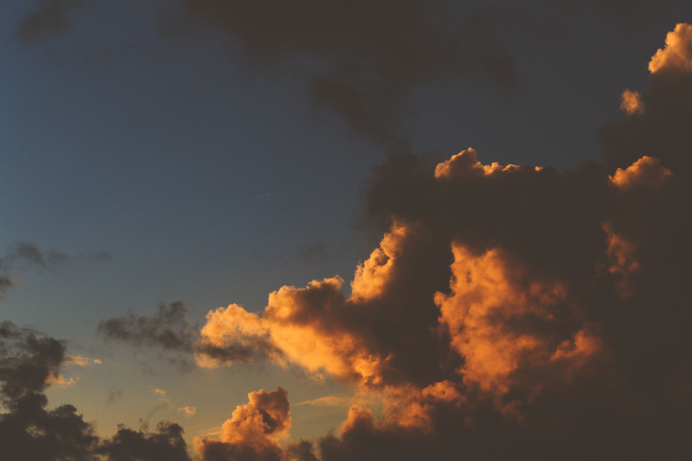 IMG_2326-KAUAI-HAWAII-CLOUDS-JENNIFER-PICARD-PHOTOGRAPHY.jpg