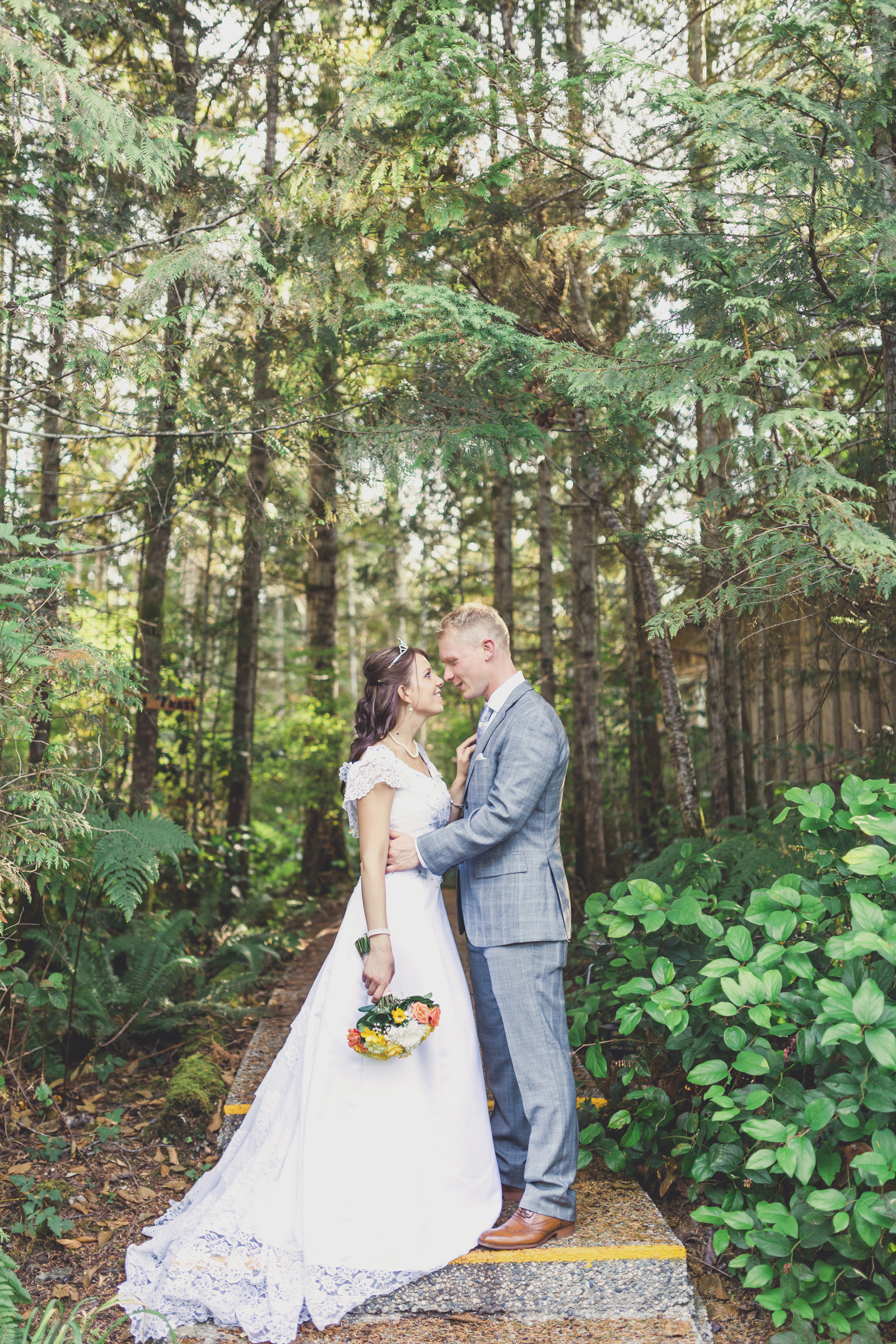 JONALIANA9713WEBSUNSHINECOASTWEDDING.jpg