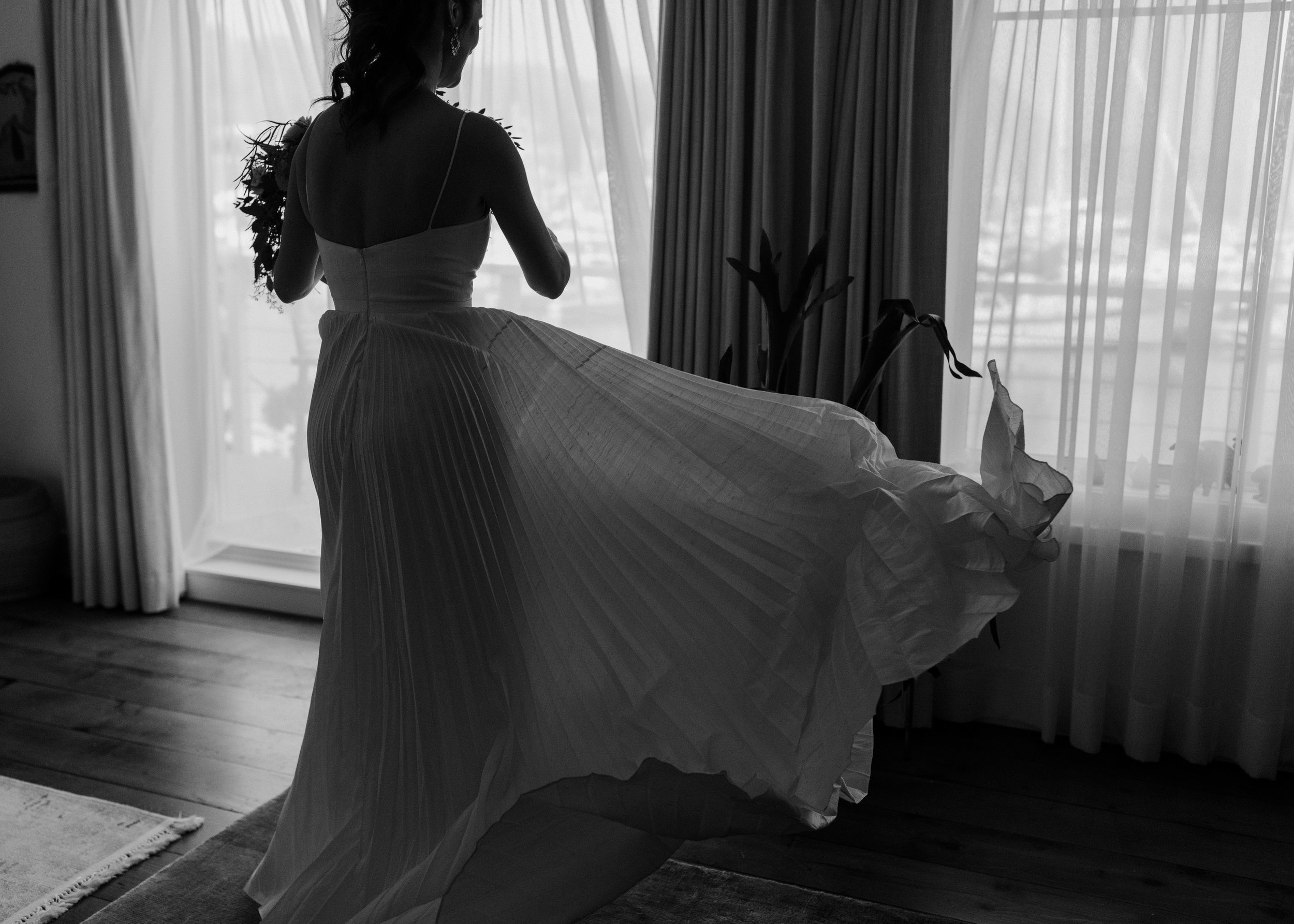  Backyard intimate wedding in Gibsons, BC - Sunshine Coast Wedding Photos, Jennifer Picard Wedding Photography 