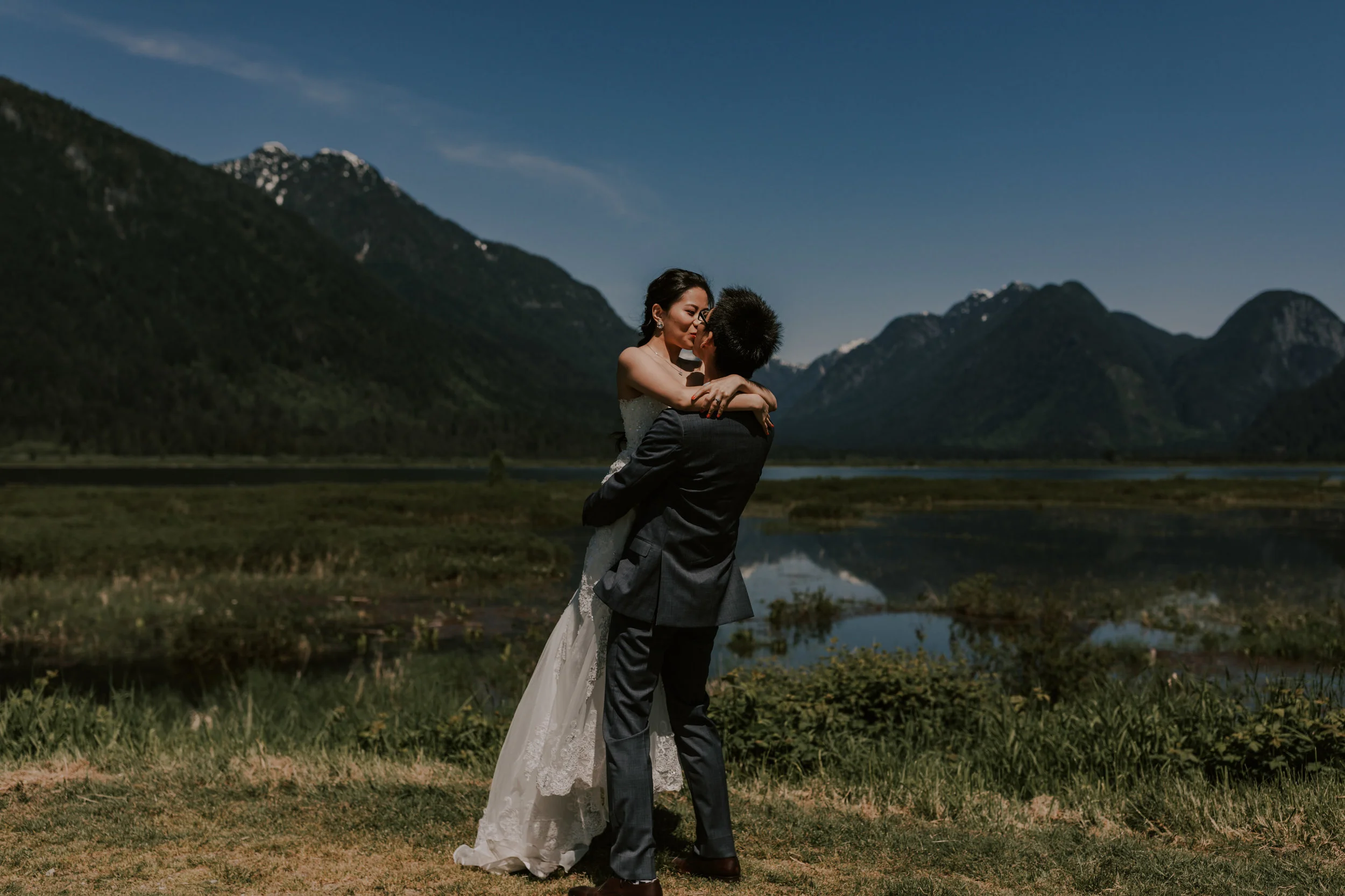  Helicopter Mountain Top Elopement in Pitt Meadows with Sky Helicopters - Snowy Mountaintop Elopement Photos 