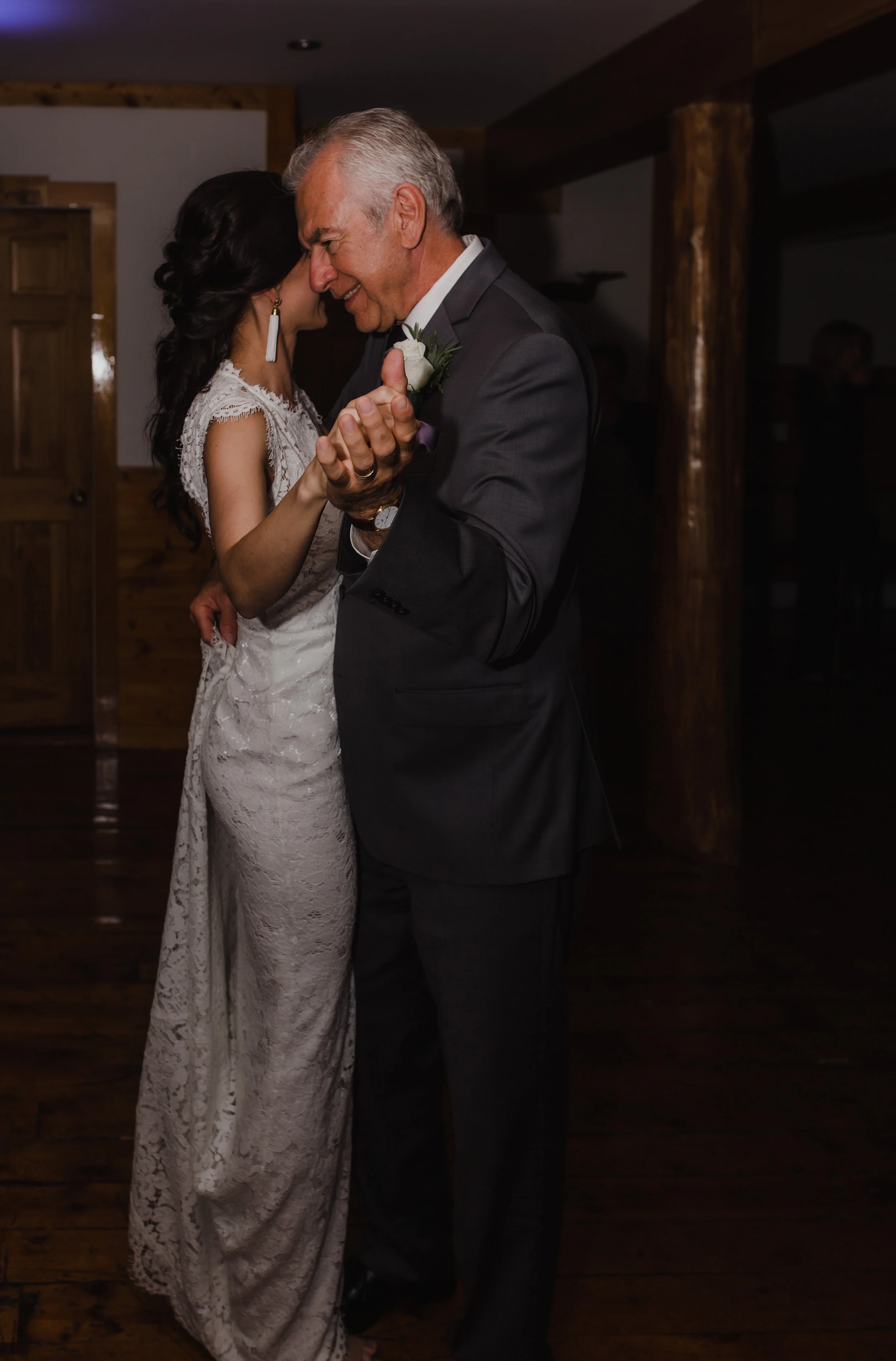  West Coast Wilderness Lodge Wedding in Egmont, on the Sunshine Coast BC — Vancouver Wedding Photographer and Videographer 