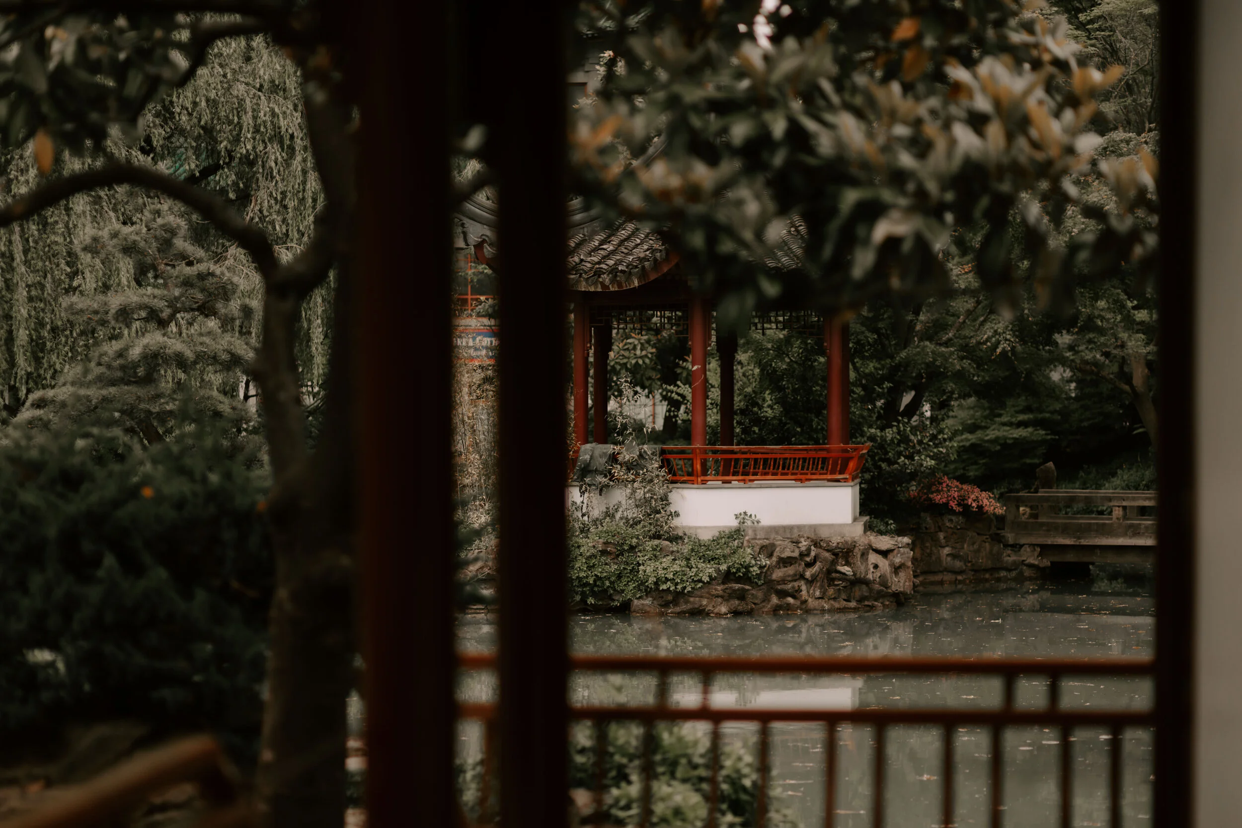  Dr. Sun Yat-Sen Chinese Classical Garden Wedding Photos - Vancouver Wedding Photographer and Videographer 