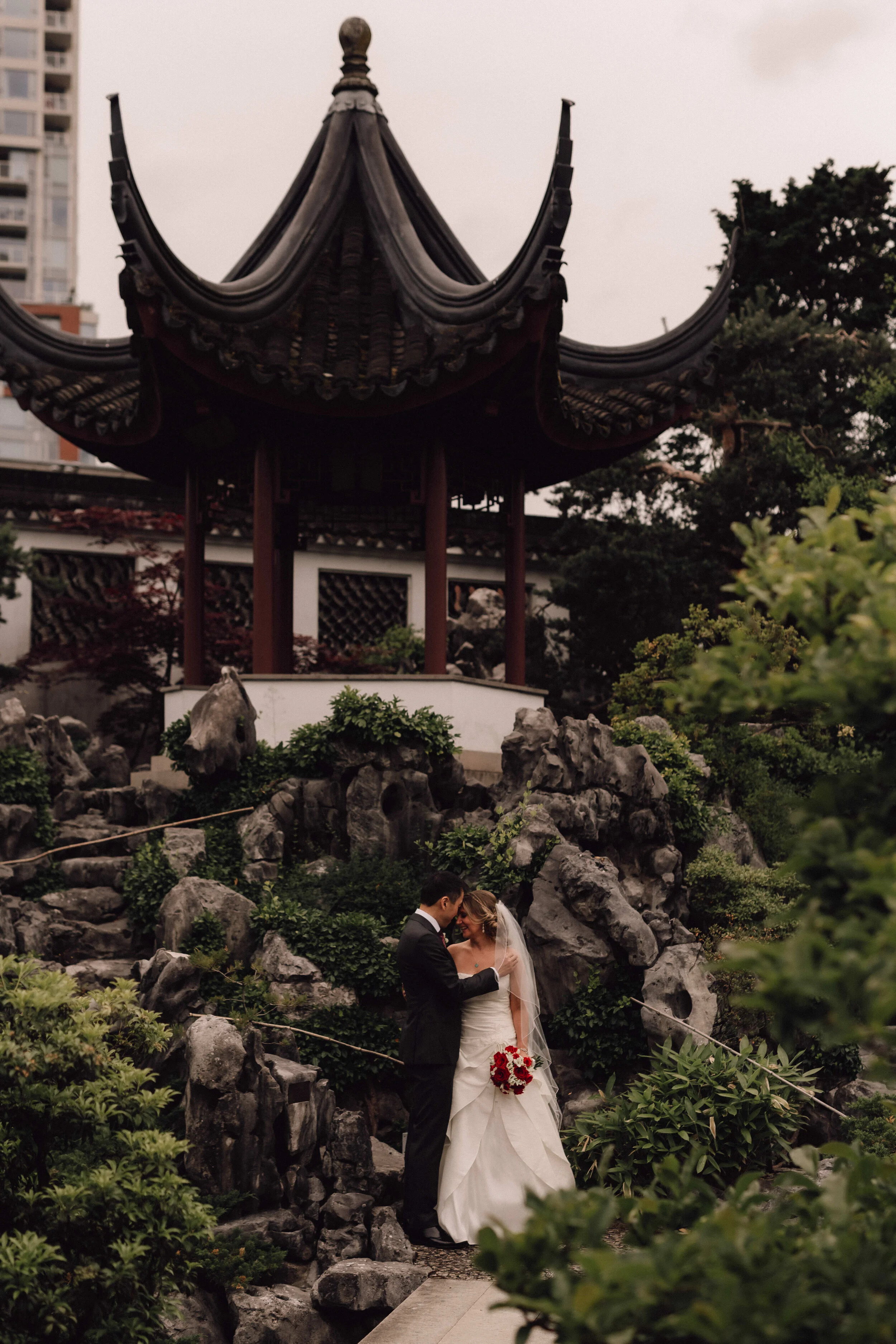  Dr. Sun Yat-Sen Chinese Classical Garden Wedding Photos - Vancouver Wedding Photographer and Videographer 