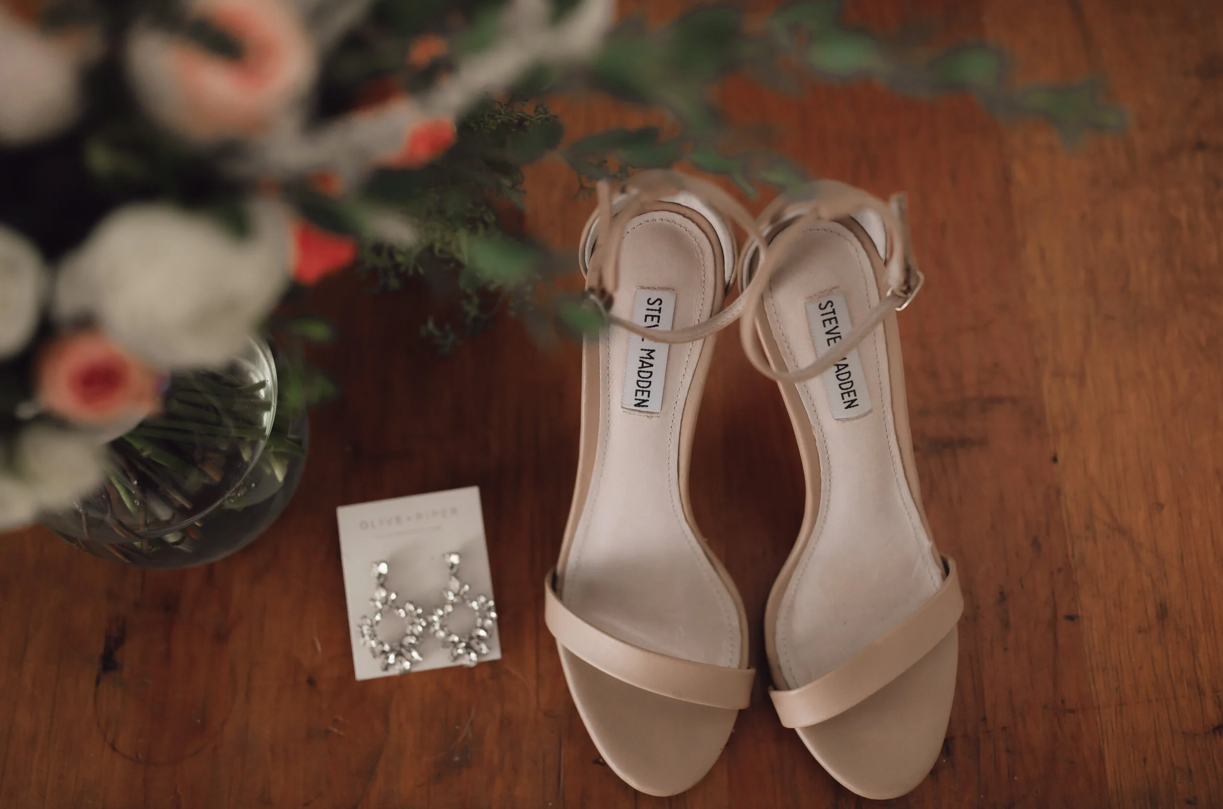  Intimate Backyard Wedding in Gibsons, BC on the Sunshine Coast BC  