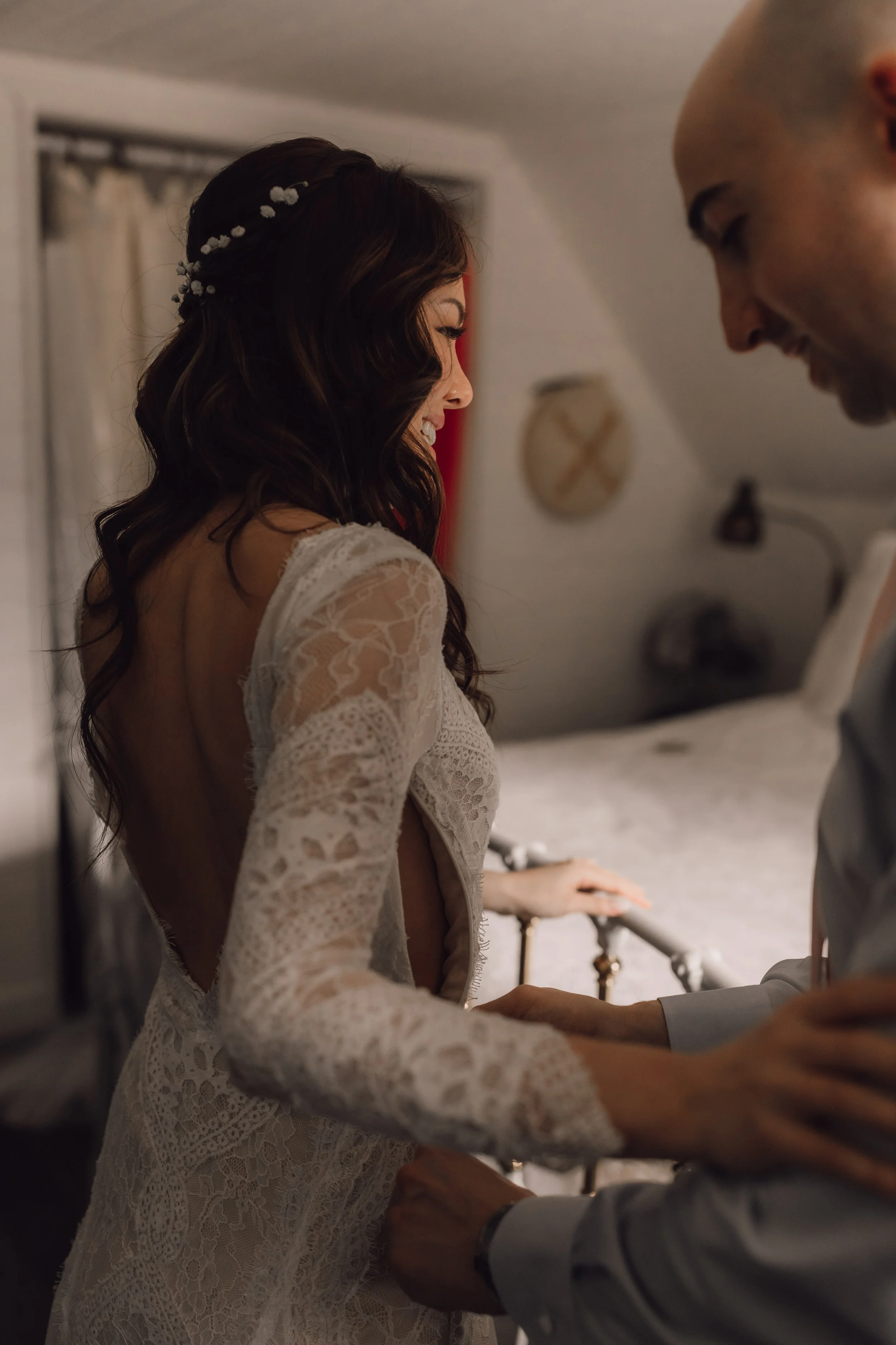  Intimate Forest and Beach Elopement on the Sunshine Coast, BC 