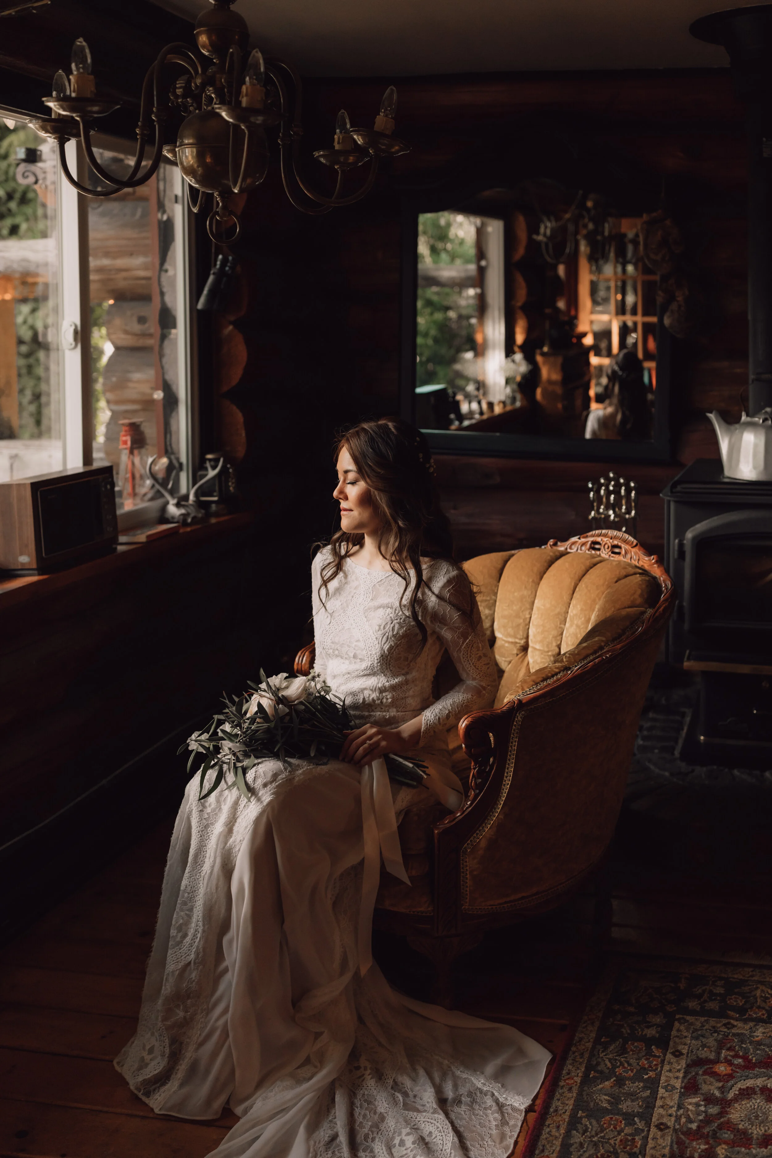 Intimate Forest and Beach Elopement on the Sunshine Coast, BC 