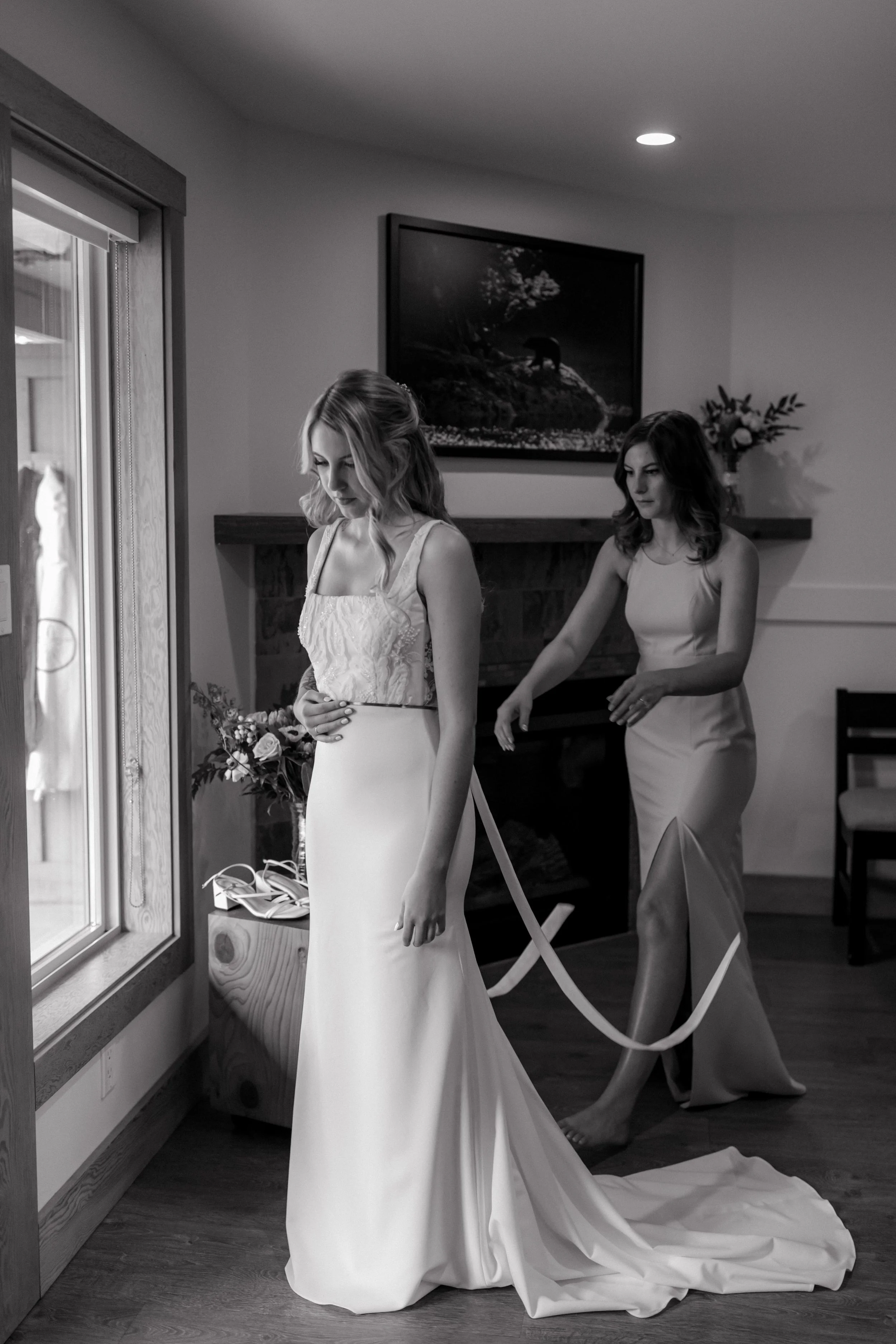  Intimate Rainy Day Tofino Wedding at the Pacific Sands Resort and Shore Pier Ceremony 