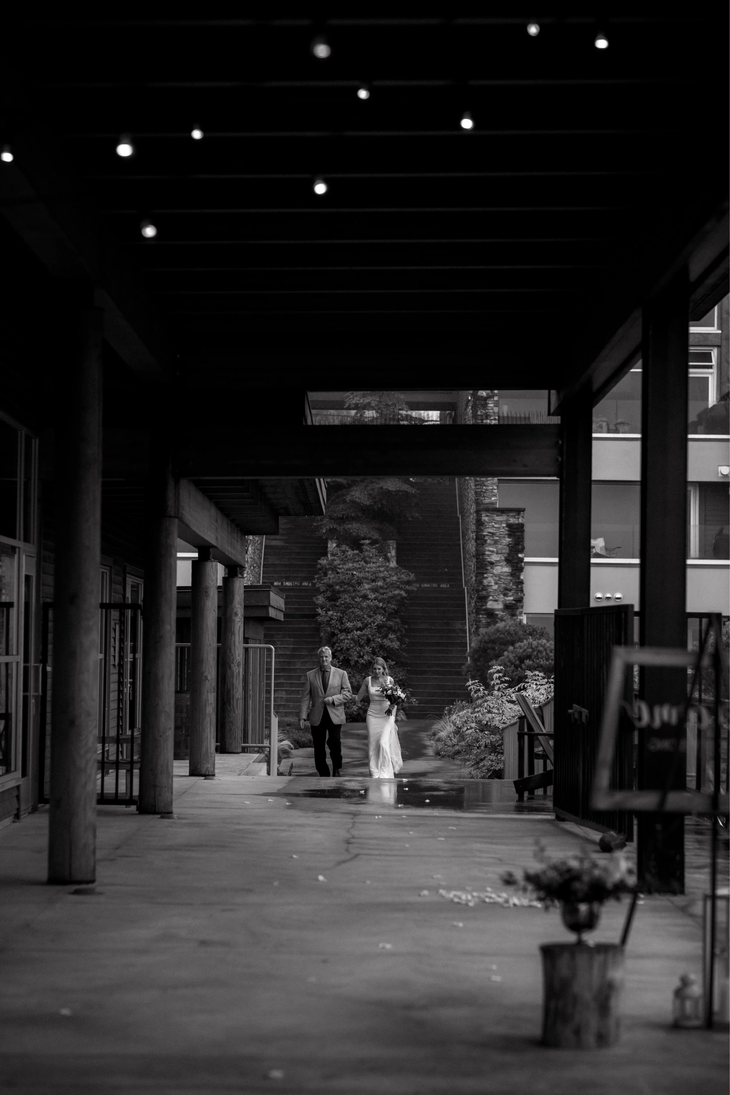  Intimate Rainy Day Tofino Wedding at the Pacific Sands Resort and Shore Pier Ceremony 
