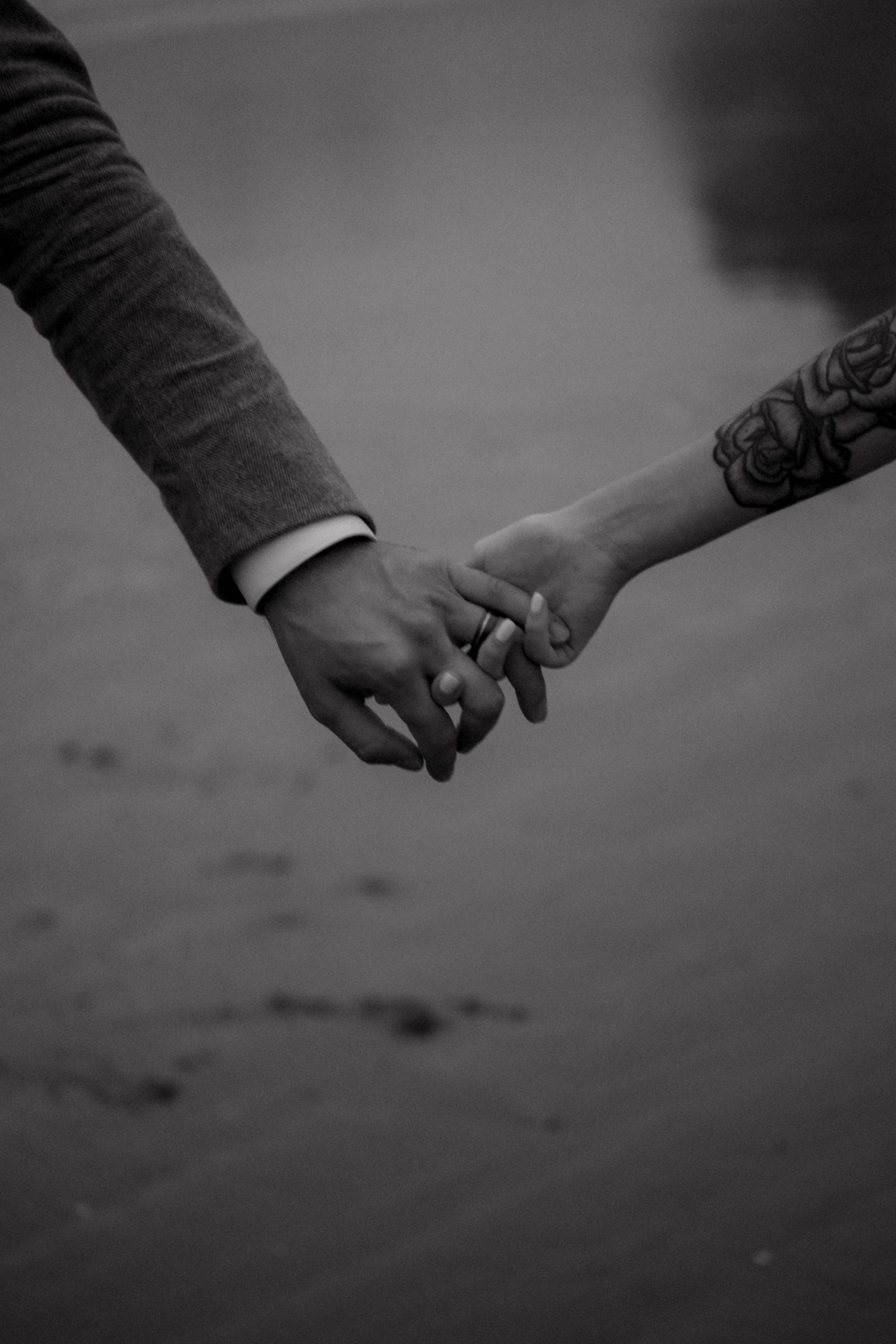  Intimate Rainy Day Tofino Wedding at the Pacific Sands Resort and Shore Pier Ceremony 
