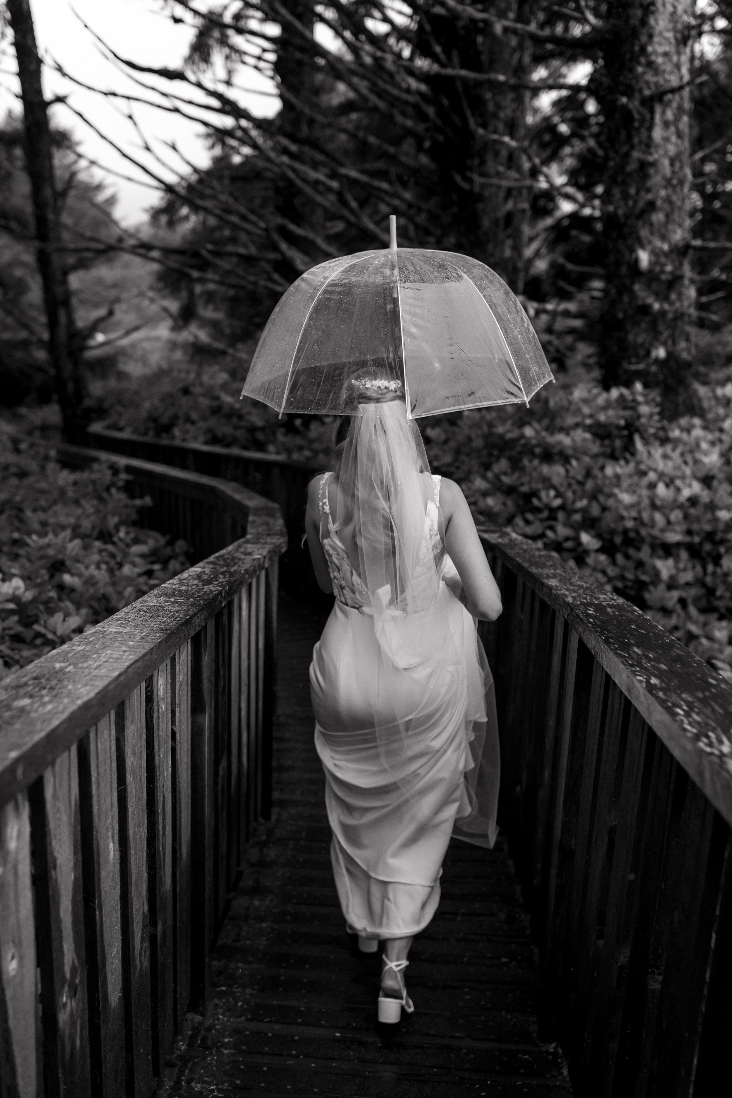 Intimate Rainy Day Tofino Wedding at the Pacific Sands Resort and Shore Pier Ceremony 