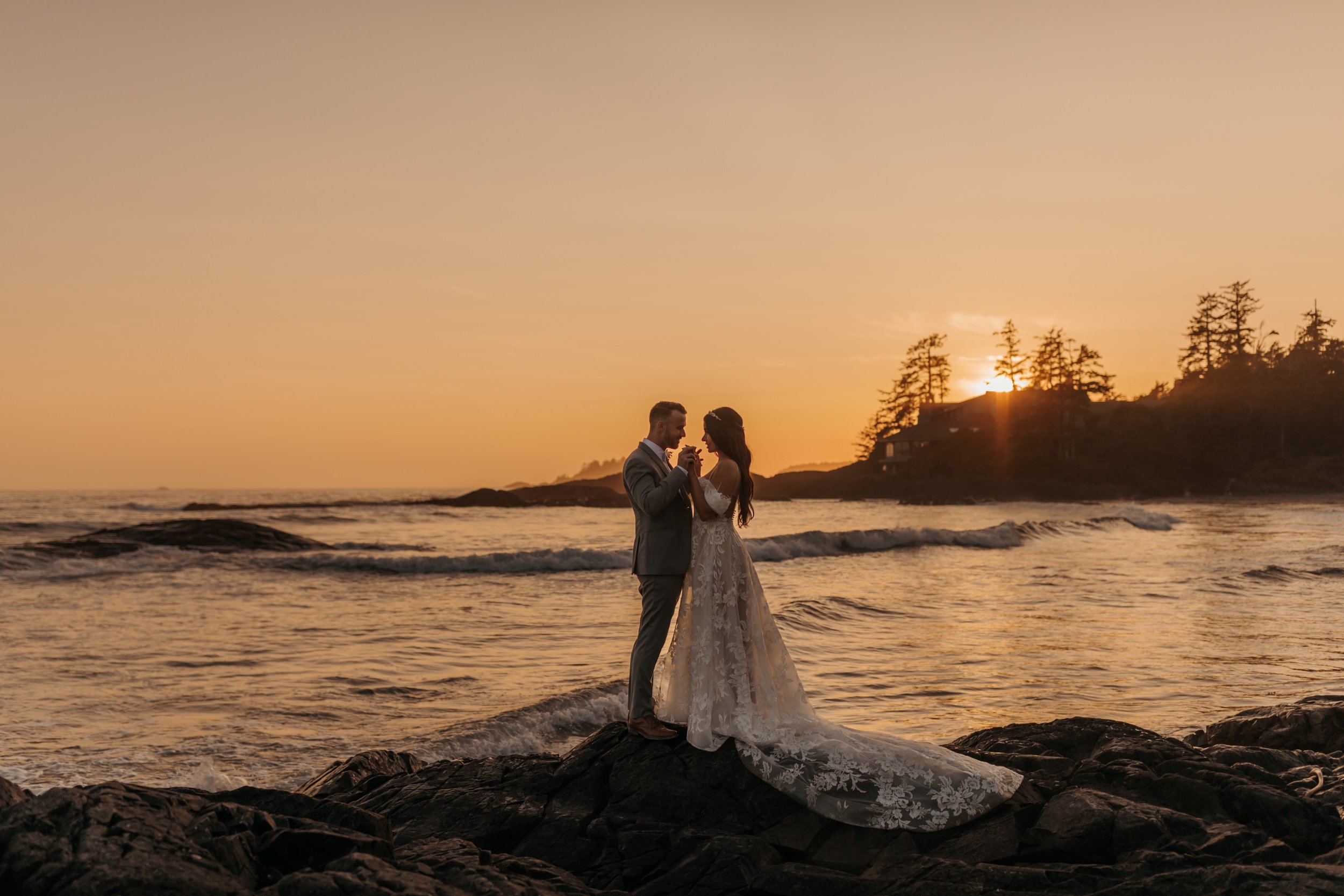  Intimate wedding at the Wickaninnish Inn in Tofino BC 