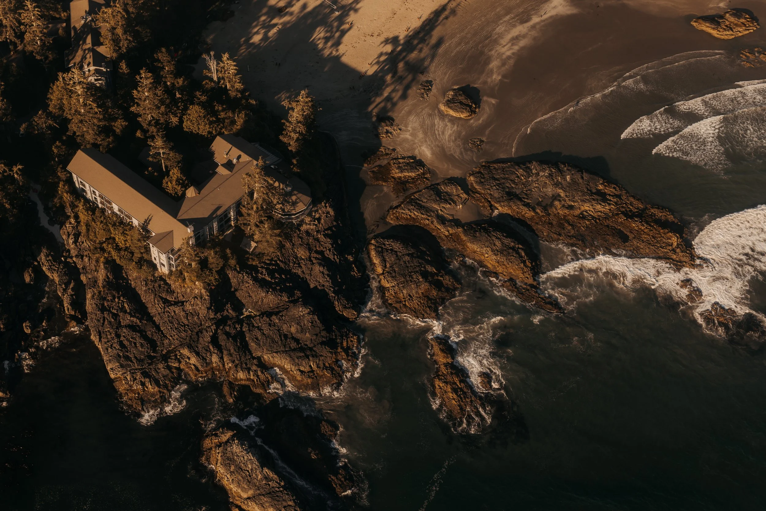  Golden Hour Sunset Elopement at the Wickaninnish Inn on Chesterman Beach 