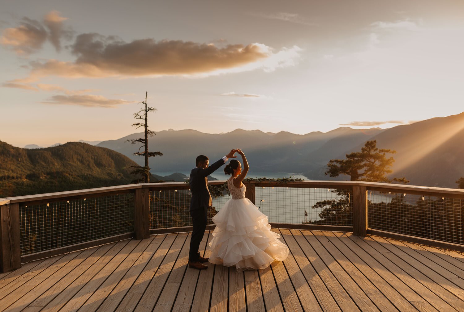  Vancouver and Squamish Elopement Photographer 