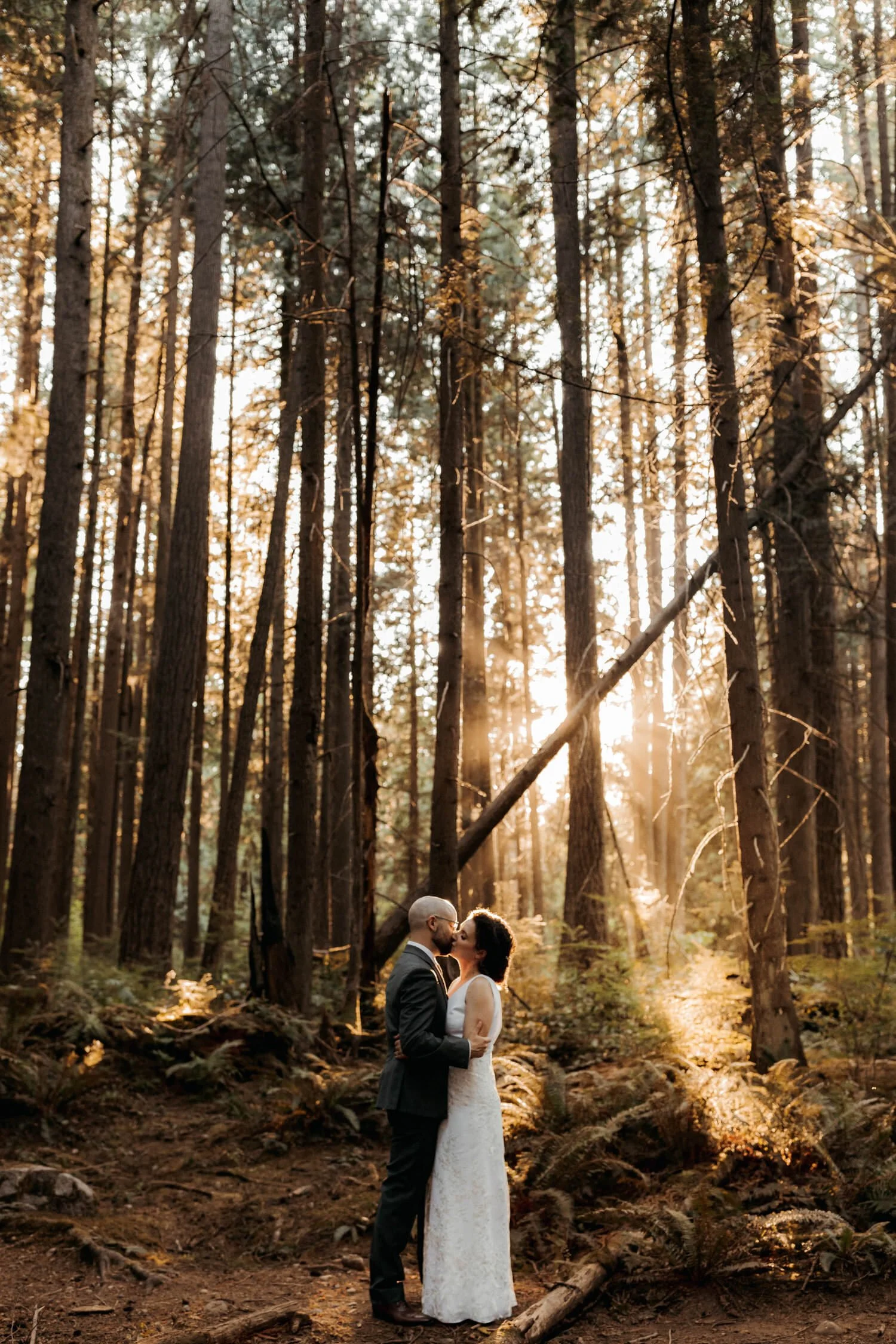  Vancouver and Squamish Elopement Photographer 