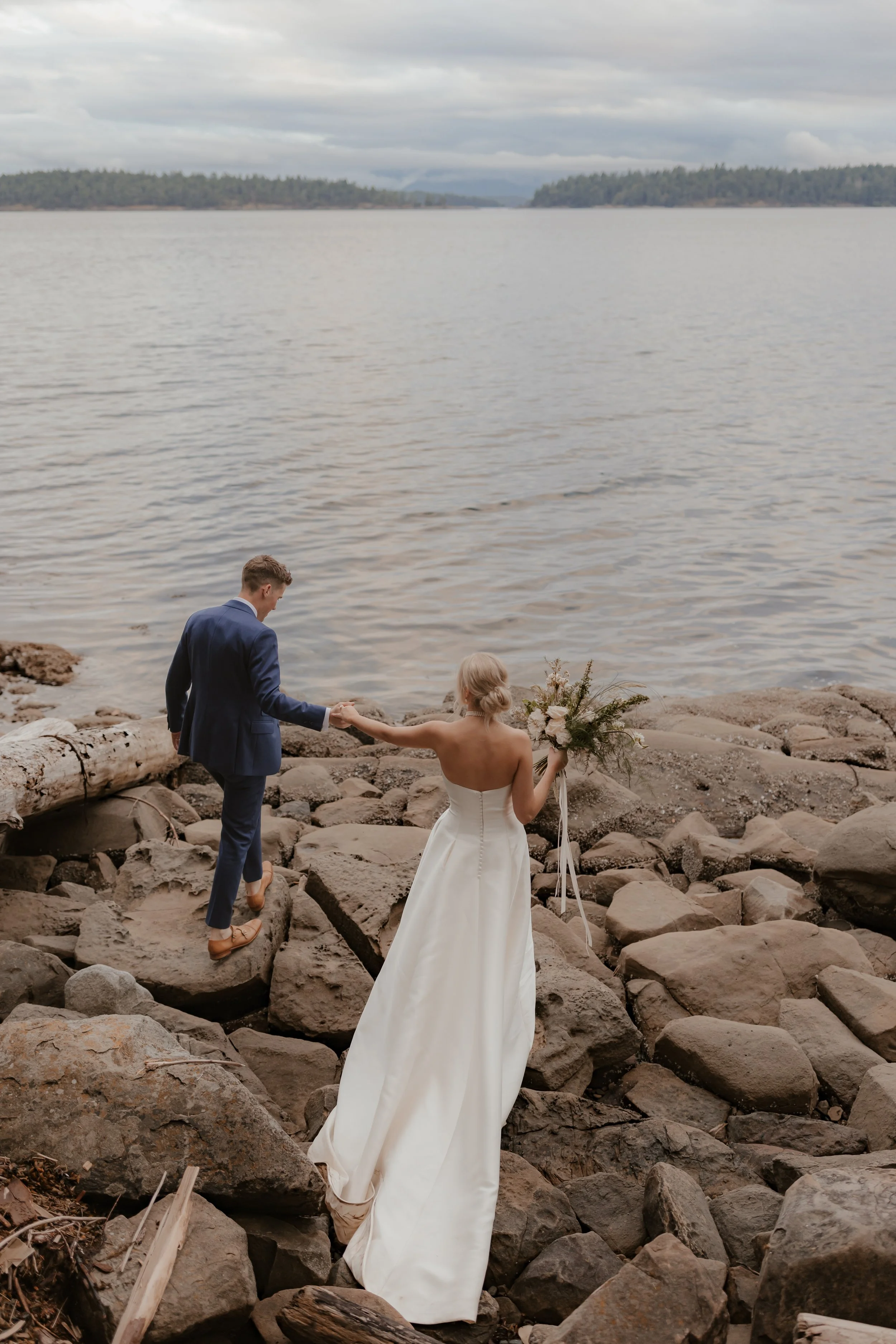 Bodega Ridge Wedding on Galiano Island, BC Elopement Photographer, Jen & Brian, 1810.JPG
