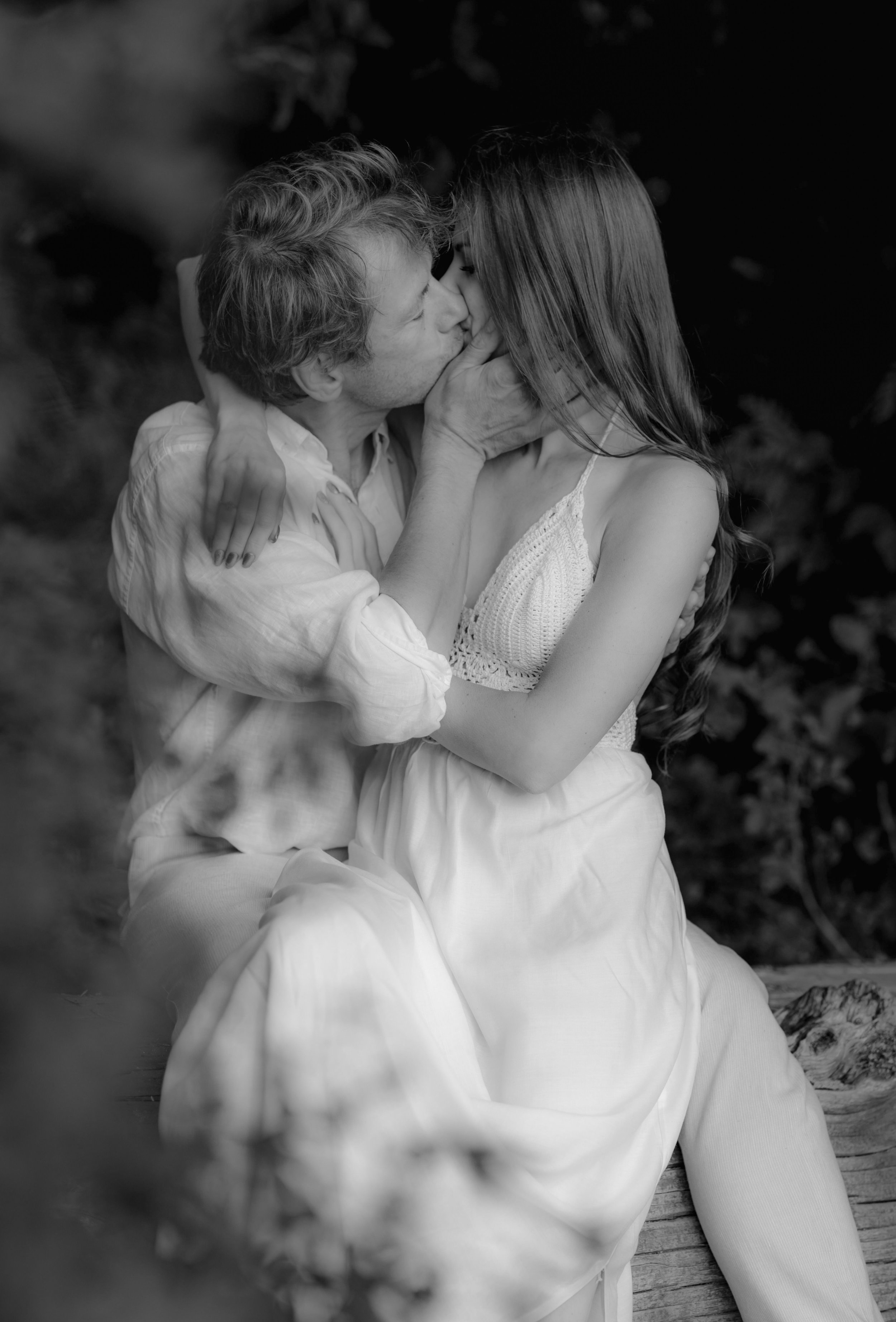 Golden Hour Engagement Photos in the Sechelt Inlet, Sunshine Coast Wedding Photographer, Jen & Brian 266_1.jpg