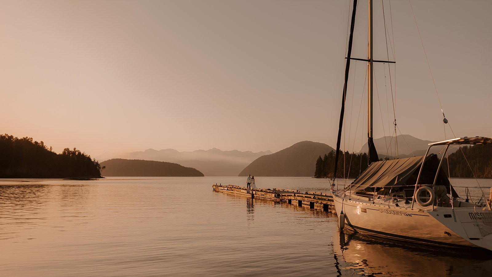 Backeddy Resort Elopement, Best Sunshine Coast BC Wedding Venues, Jen + Brian Photo & Film, 242.JPG