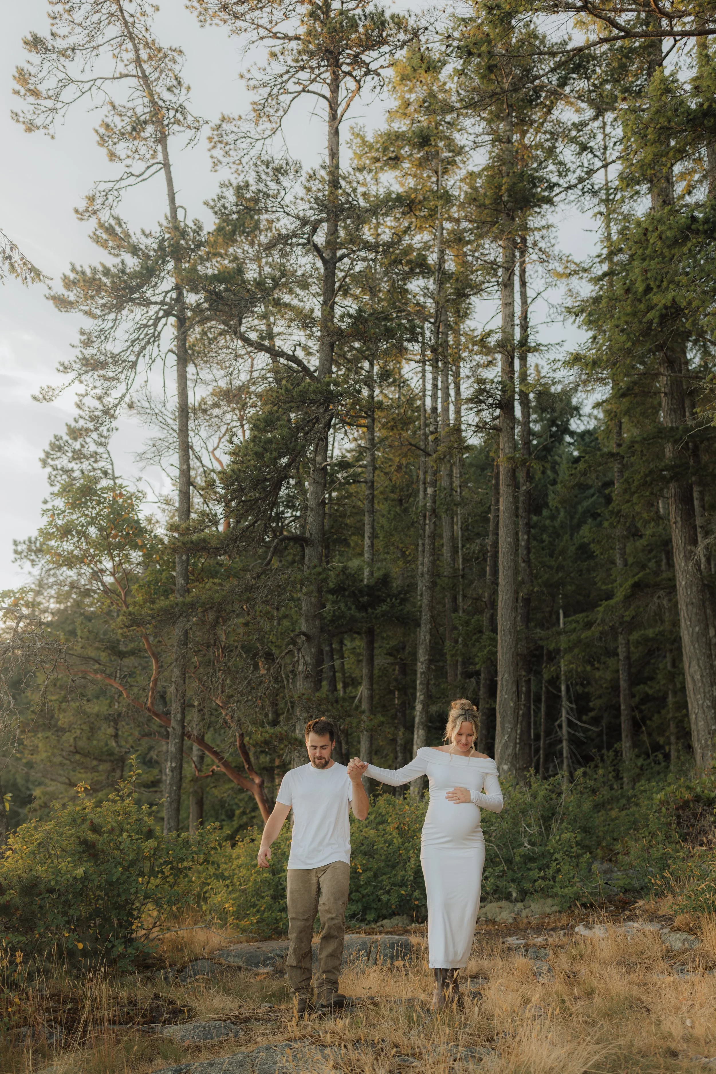 Sunshine Coast Maternity Photographer, Golden Hour Cliffside and Forest Maternity Photos in Gibsons, BC,  Jen & Brian Photo & Film 059.JPG