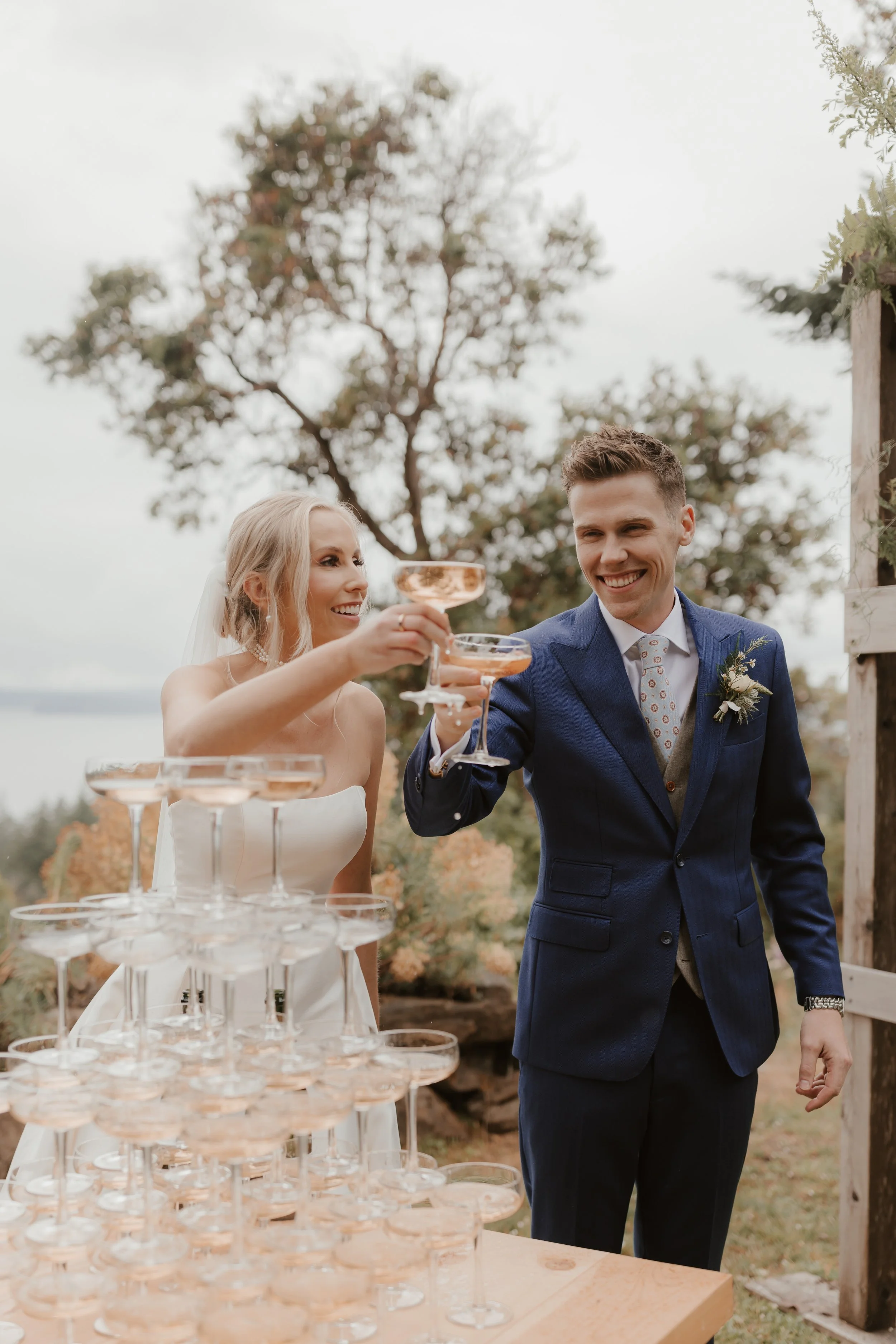 Bodega Ridge Wedding on Galiano Island, BC Elopement Photographer, Jen & Brian, 1738.JPG
