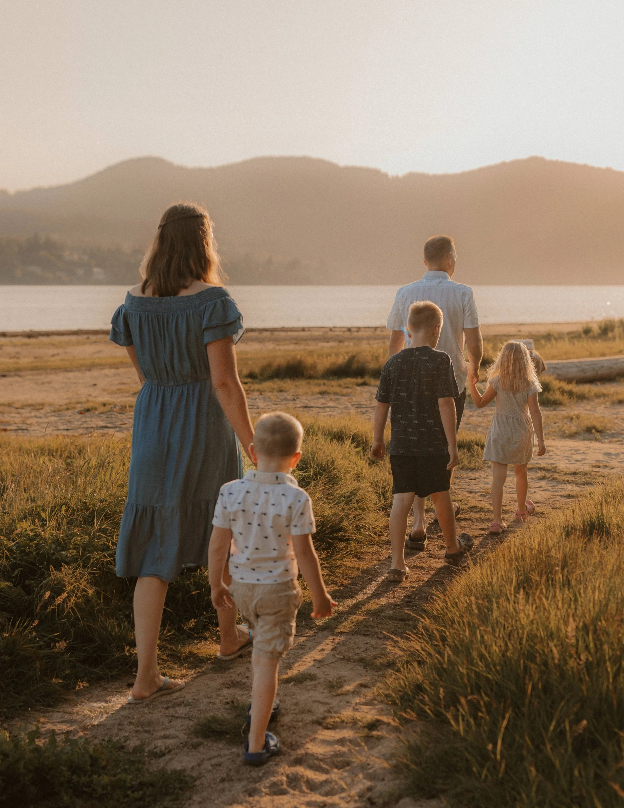 Sunshine Coast Family session in the Sechelt Inlet