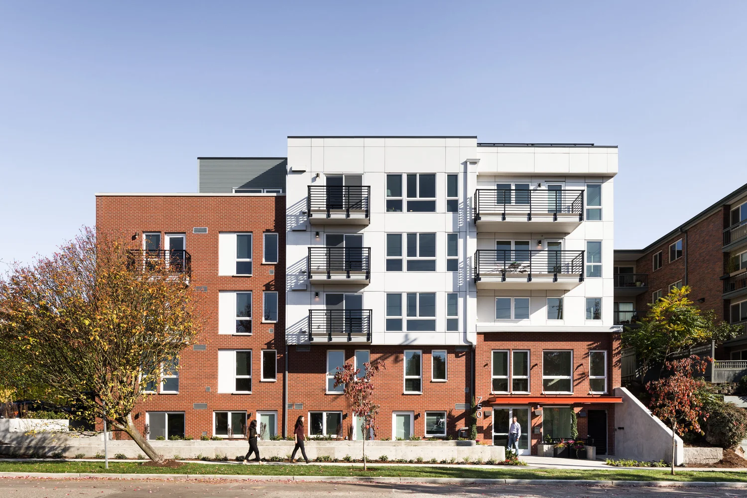 Low Rise Complex Low-rise Multifamily Complex Designed by b9 | Residential Architects ...