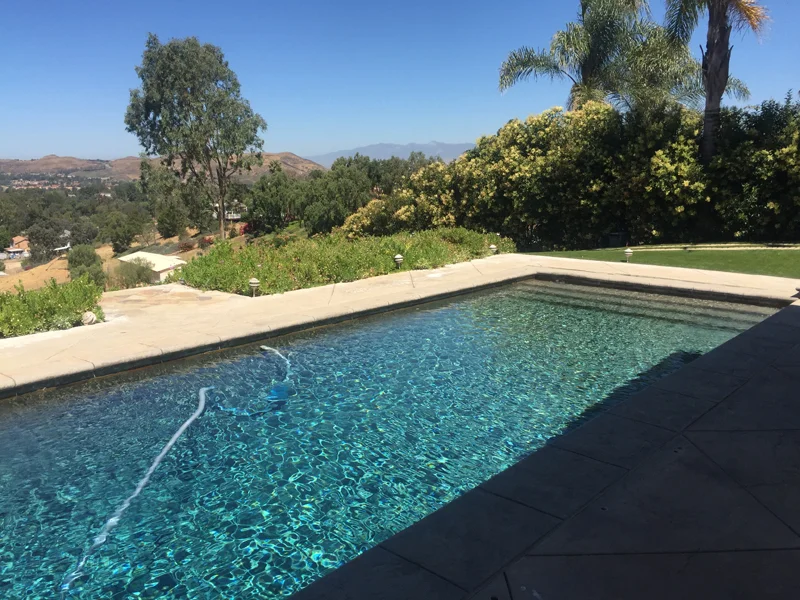 Natural bottom pool rental in Simi Valley, California for water shoots
