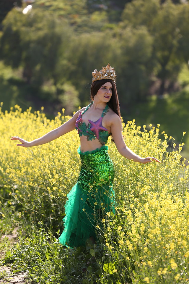 Mermaid Merissa - Walking Skirt Los Angeles Mermaid Party Character Entertainment.jpg