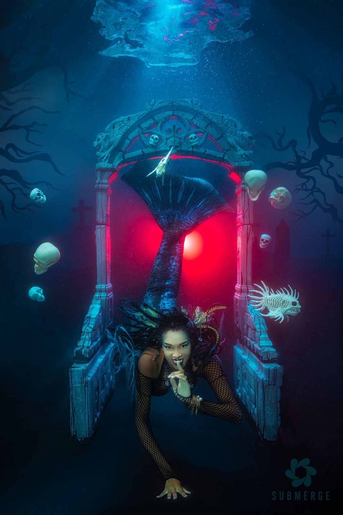 Evil Mermaid Siren for Los Angeles Halloween Party.jpg