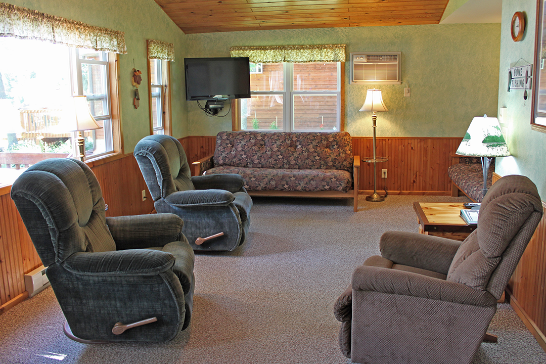 Cabin 5 Livingroom 2016.png