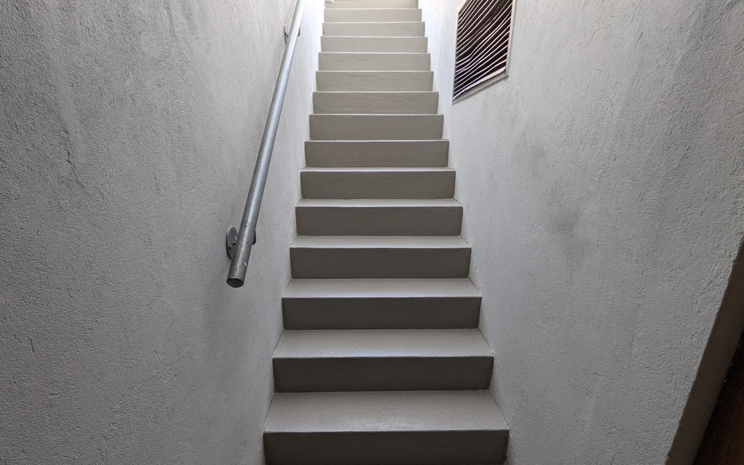 P19-120-2.jpg