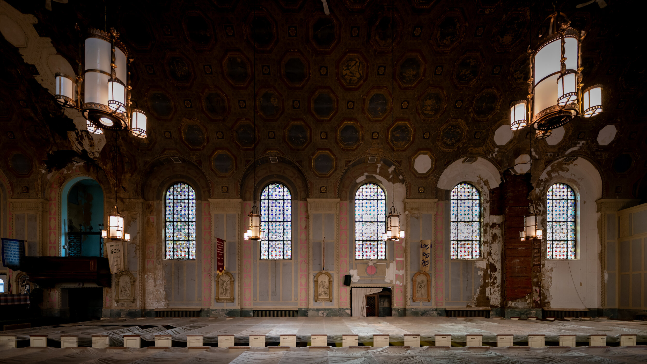 SA907321-Edit.jpg