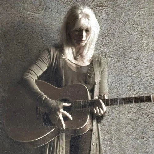 Emmylou Harris - Priority Sale