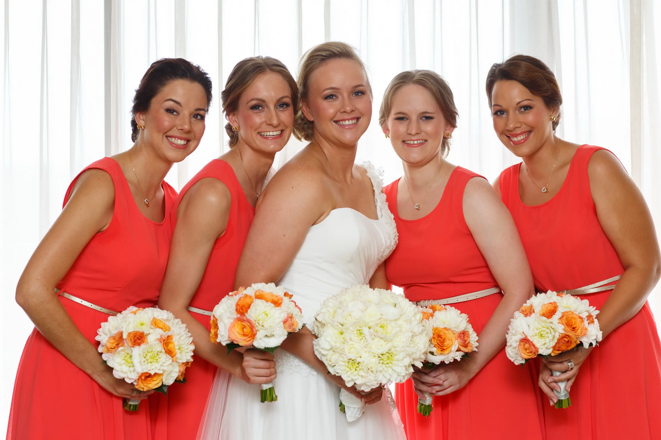 4 Bridesmaids, not 10, that's a smart Bride!!