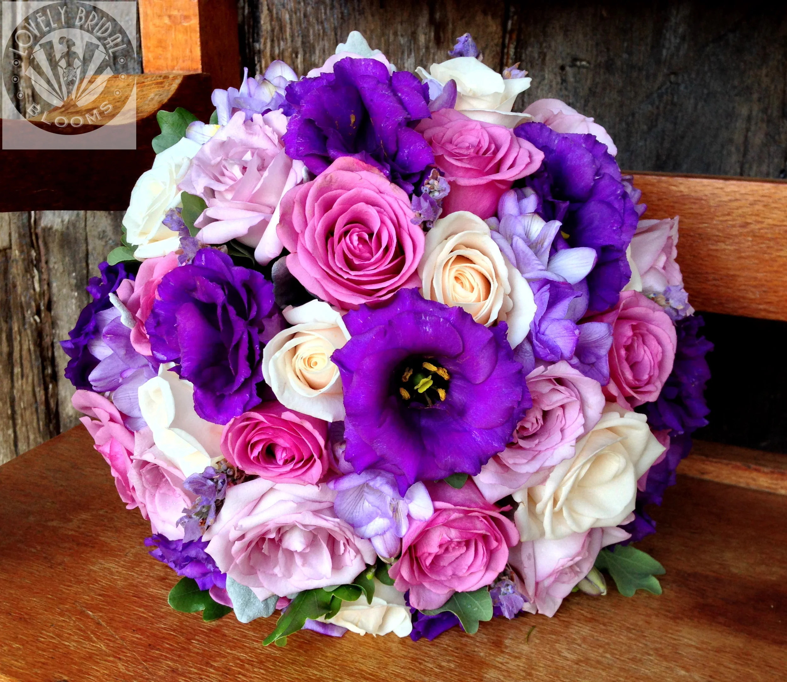 lissi roses freesia Joanne bride.jpg