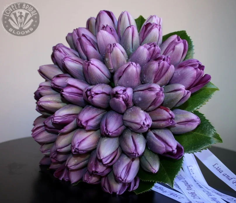Tulips premium Lisa Bride2_resize.jpg
