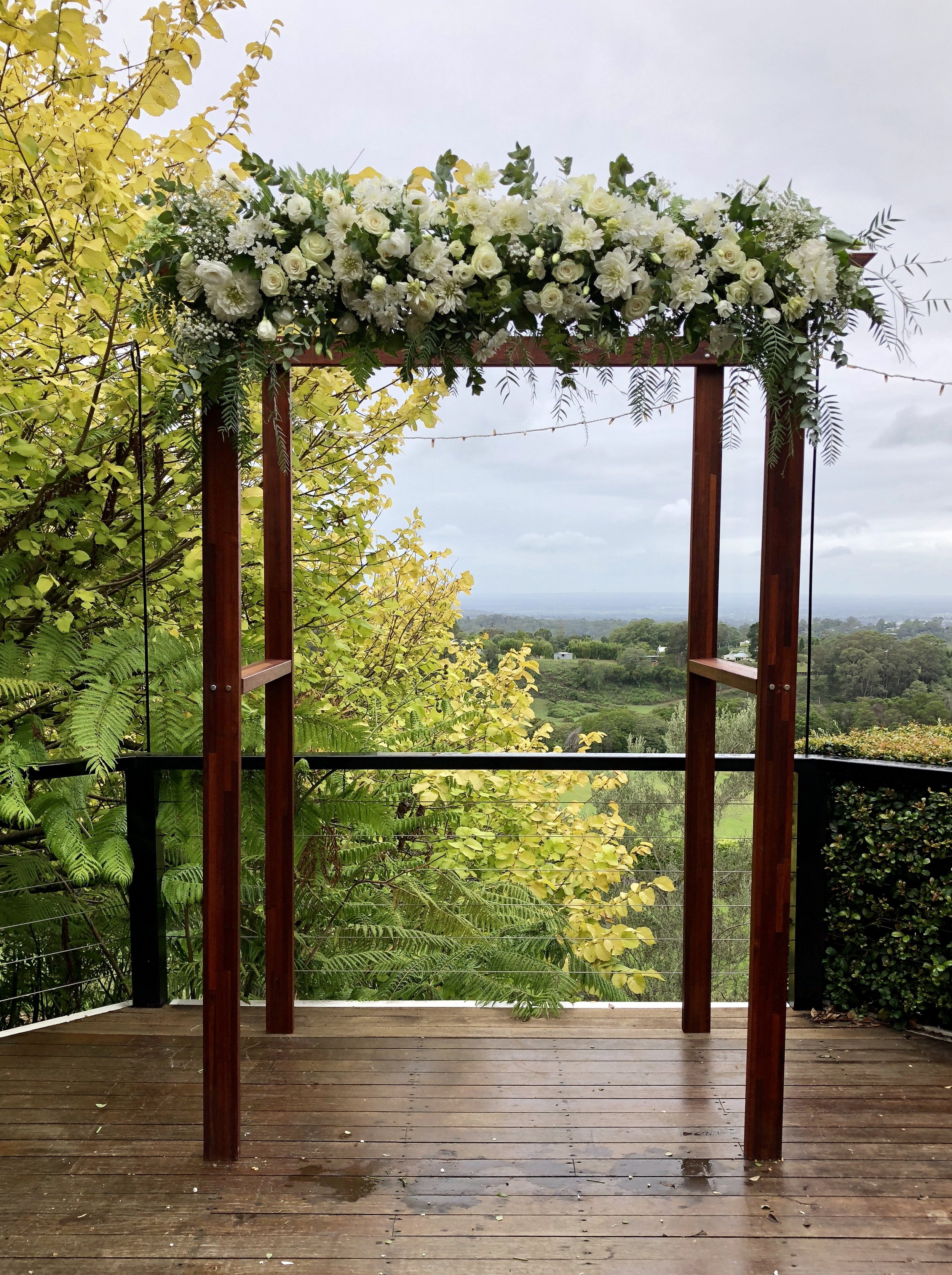 arch flowers loxley on bellbird.JPG