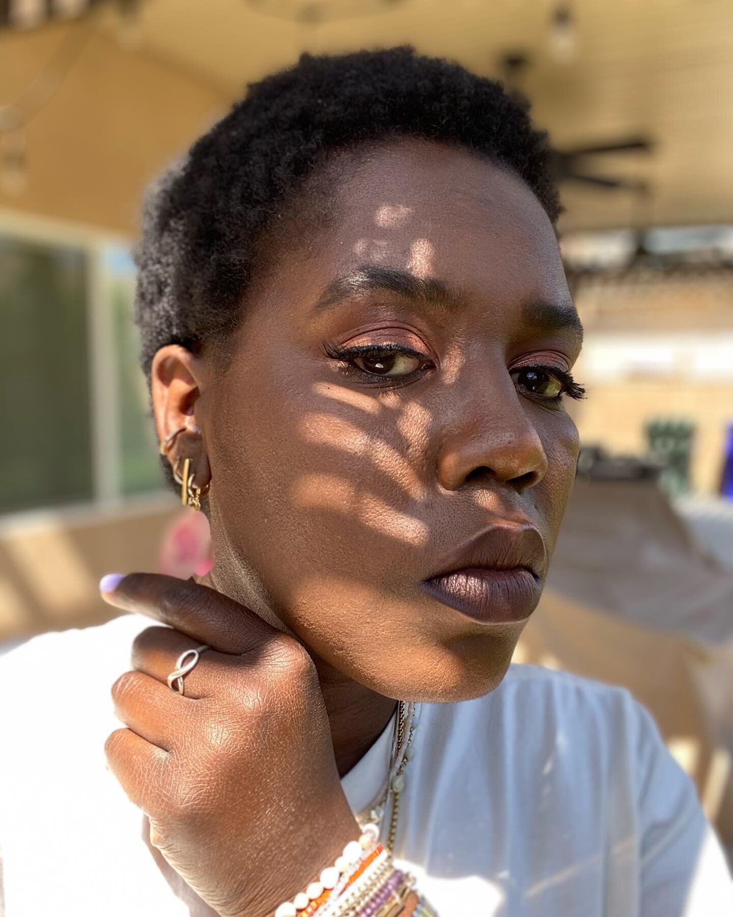 I am releasing some goodies this month and I am so excited to share!! Portrait mode did me a solid...the anticipation builds 😝 
.
.
.
.
.
.
#nozwe #elizabethnozwe #handmade #madeinLA #madeinLeimert #blackgirlmagic #leimertparkartwalk #leimertparkart