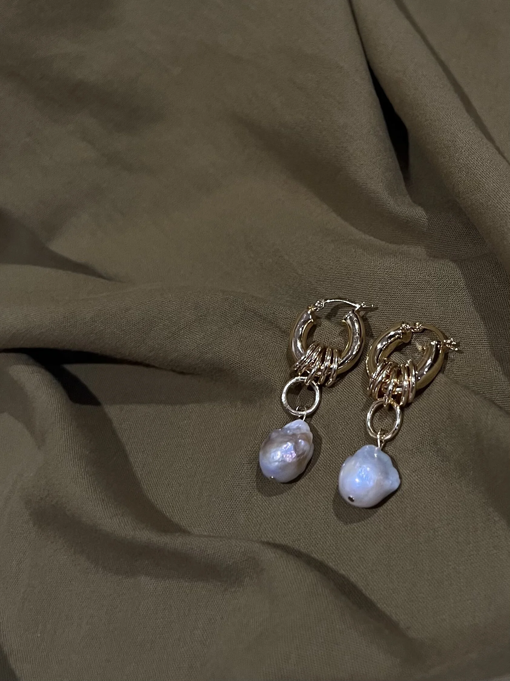 3D3988DE-B06C-4EE8-AF37-7A349632B682